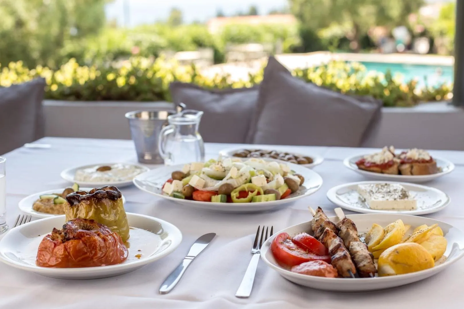 Restaurant/places to eat in Asteris Village