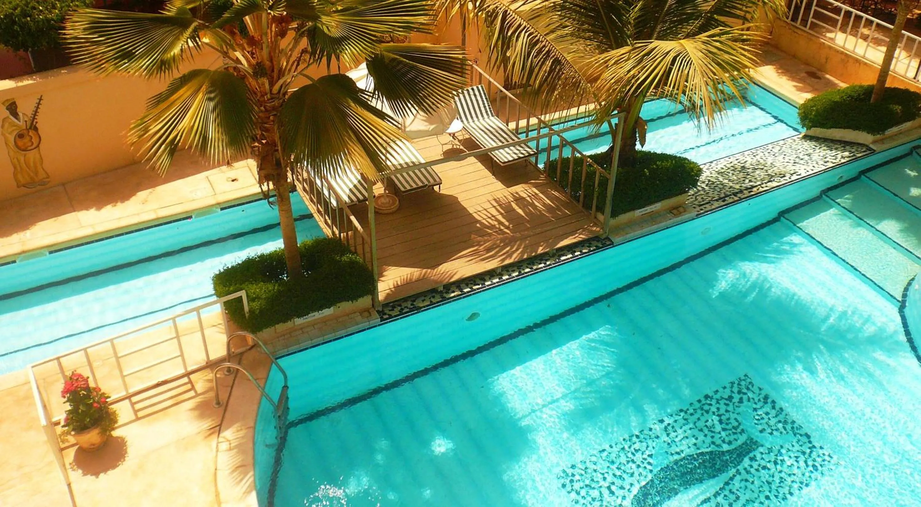 Swimming pool in Les Flamboyants