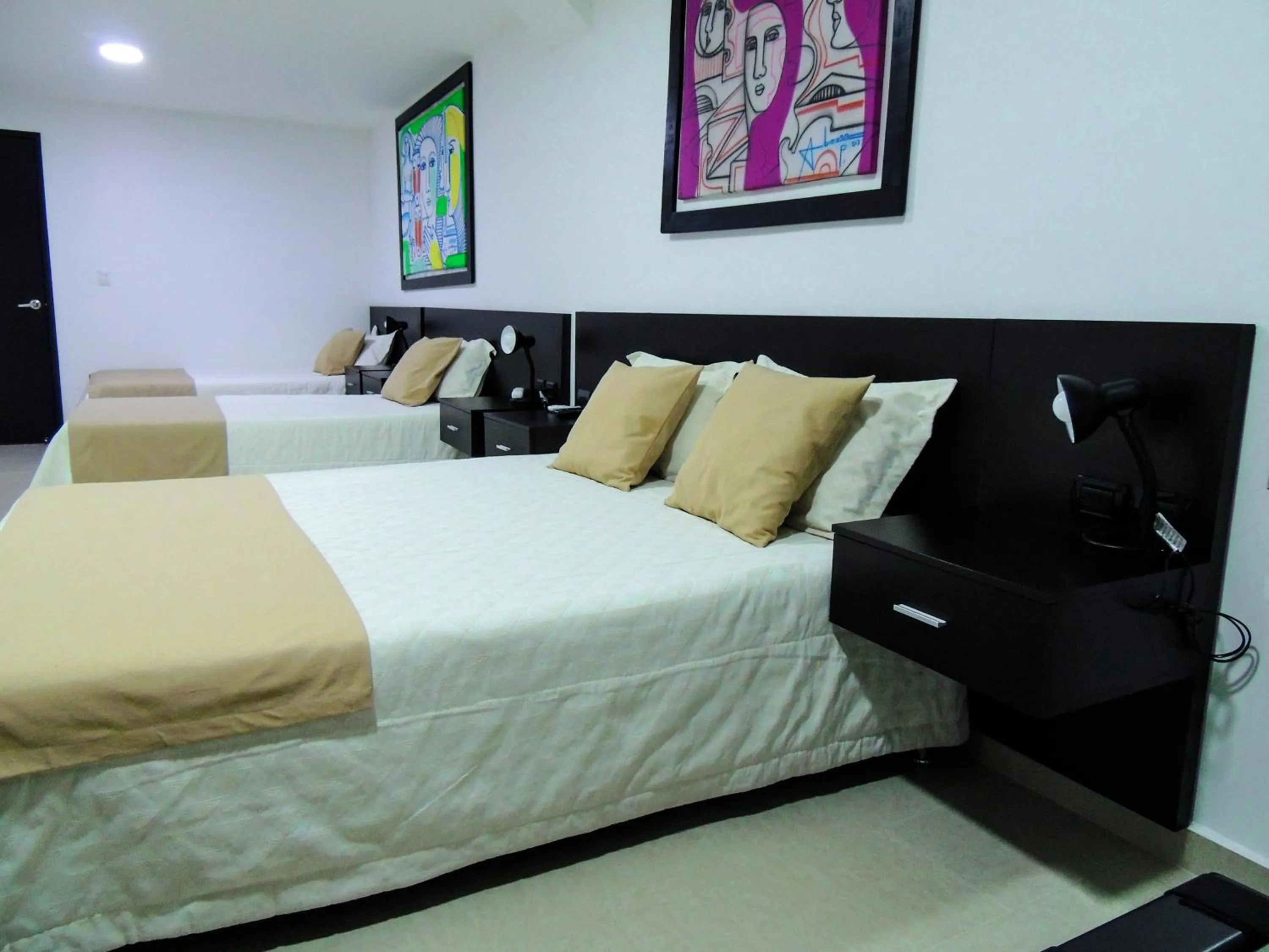 Food and drinks, Bed in Hotel San Martin