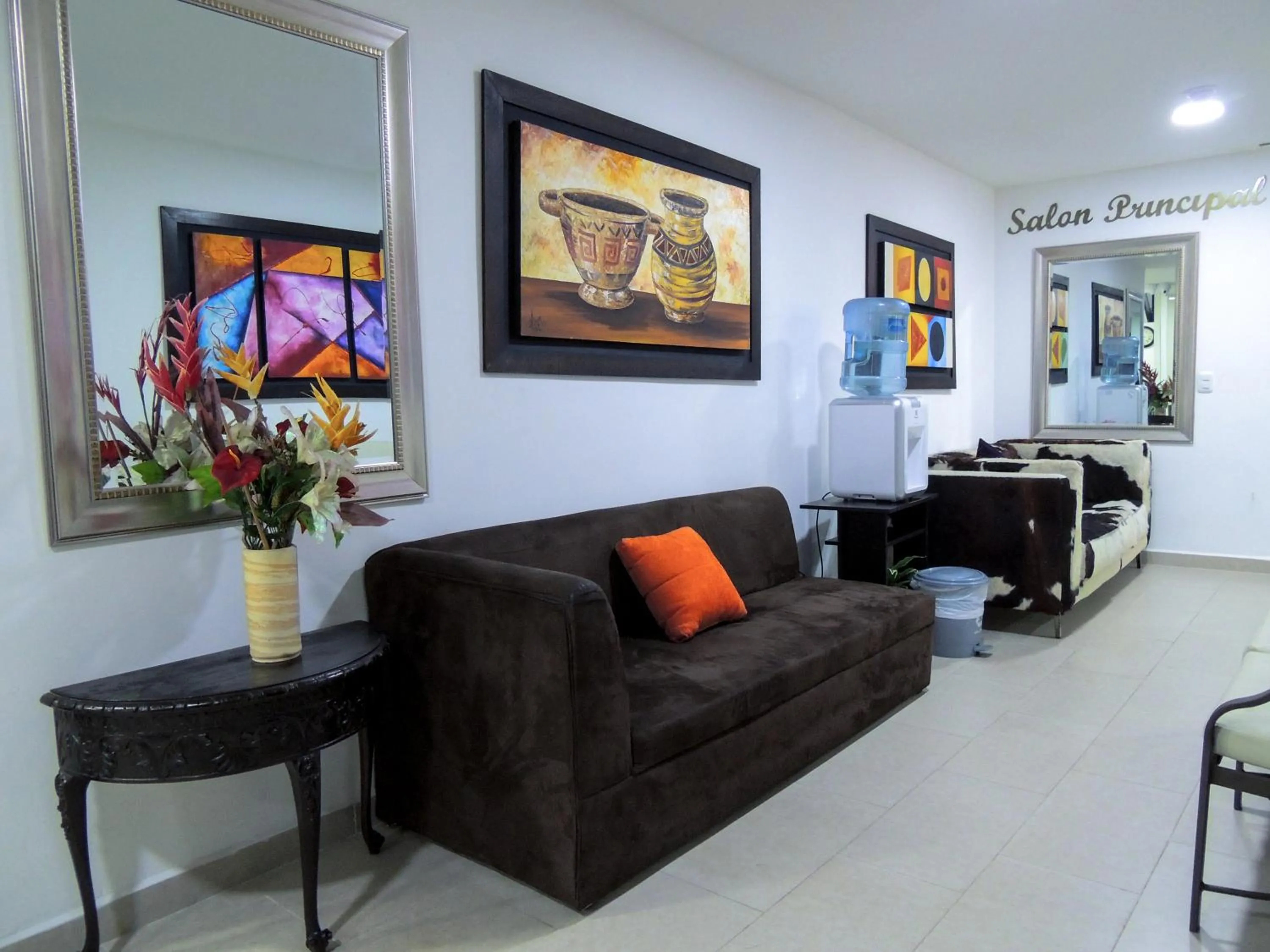 Communal lounge/ TV room in Hotel San Martin