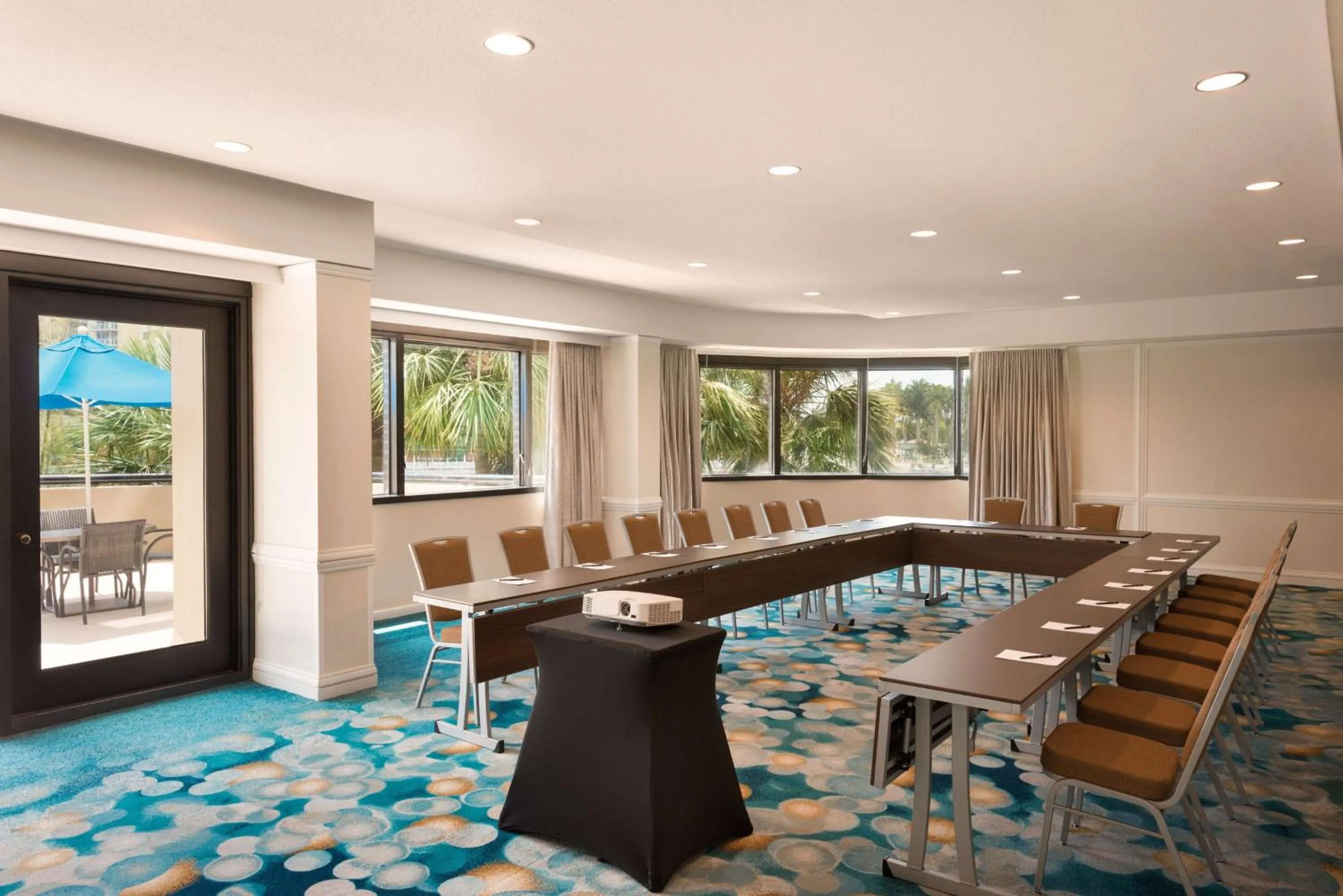 Meeting/conference room in Hilton Miami Airport Blue Lagoon