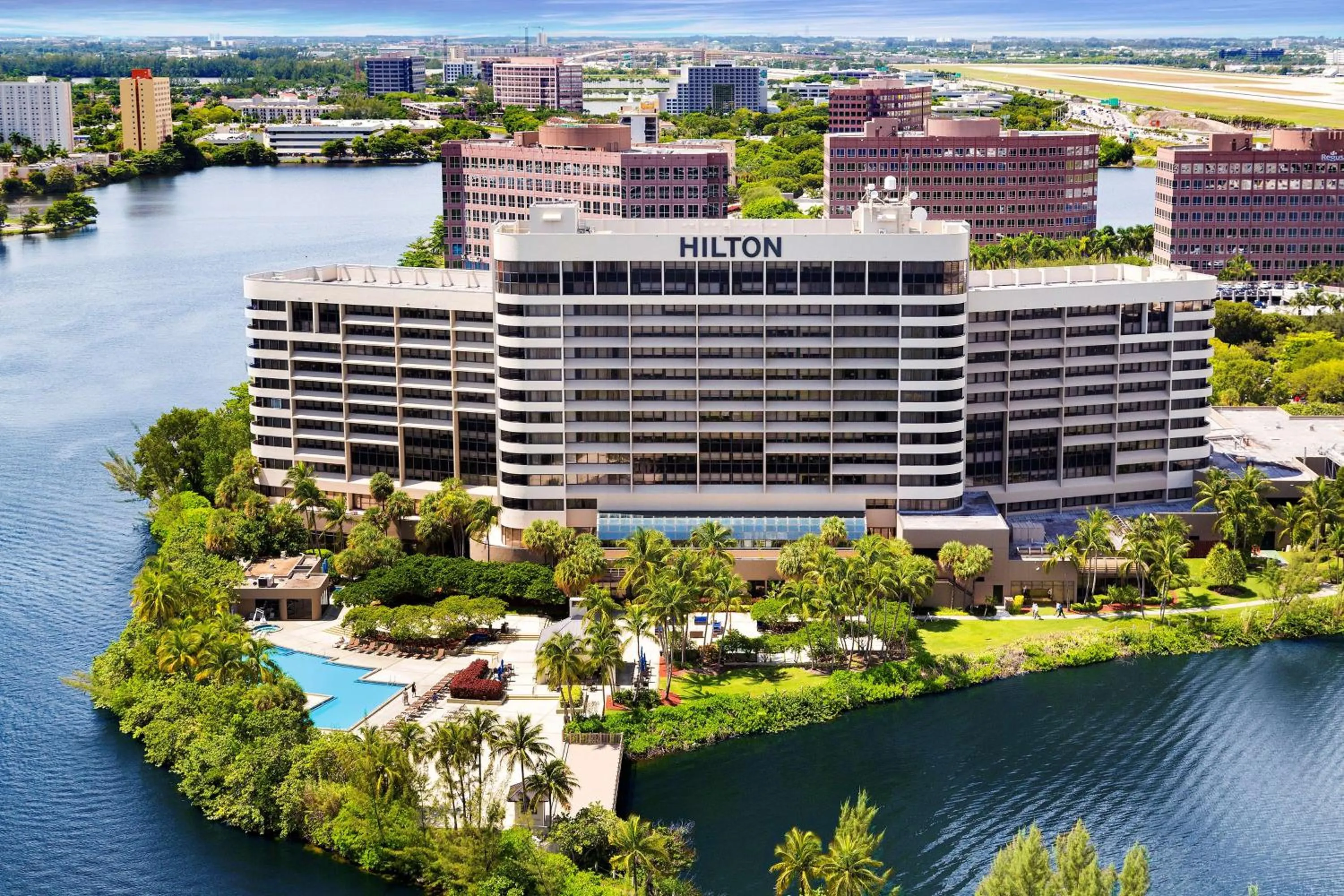 Property building in Hilton Miami Airport Blue Lagoon