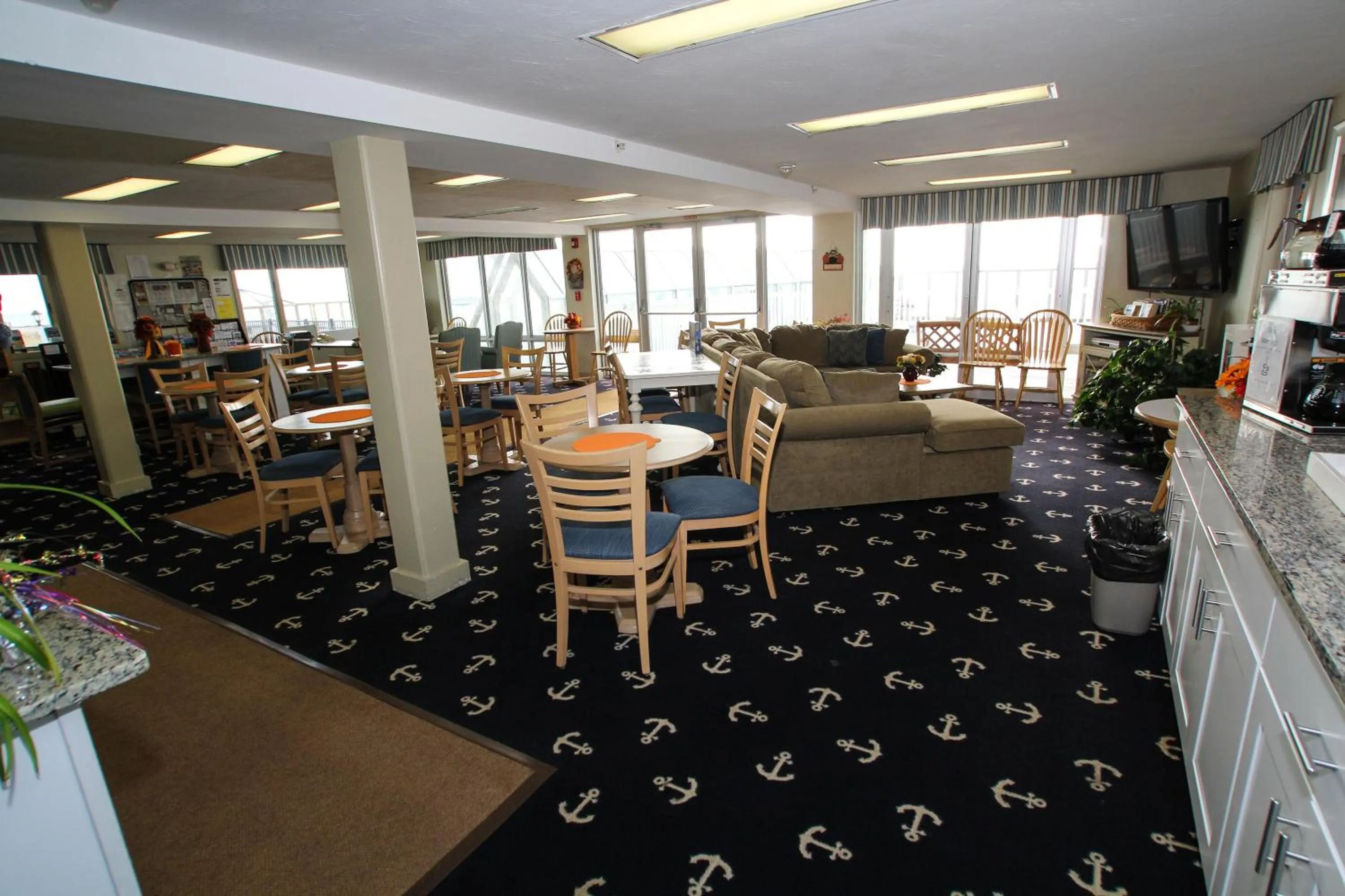 Lounge or bar in Ocean Club on Smuggler's Beach