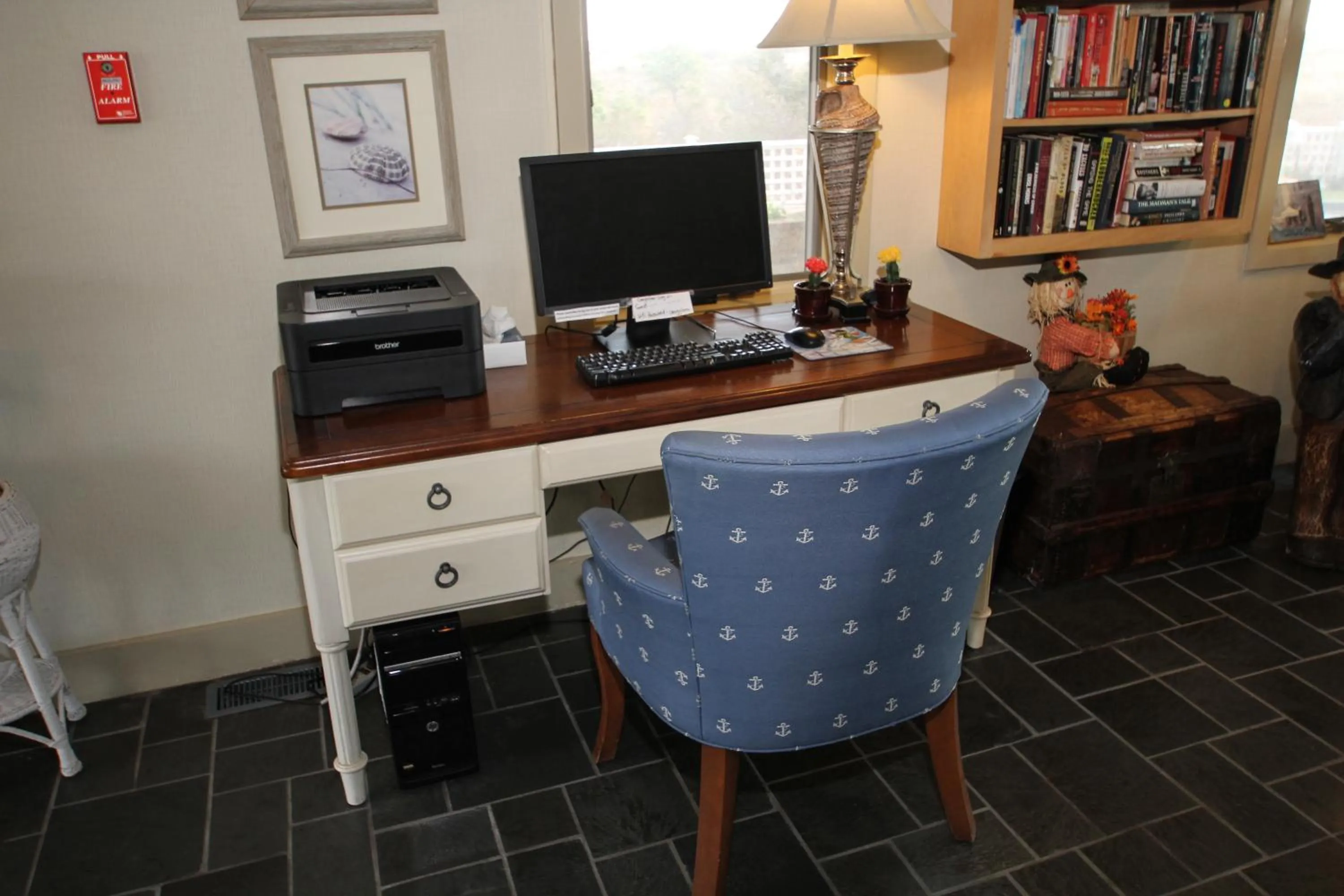 Business facilities in Ocean Club on Smuggler's Beach