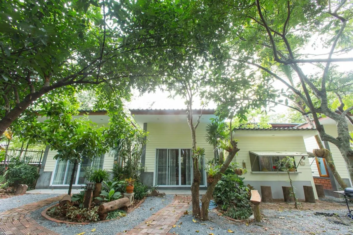 P's cottage บ้านพักในสวนสวย