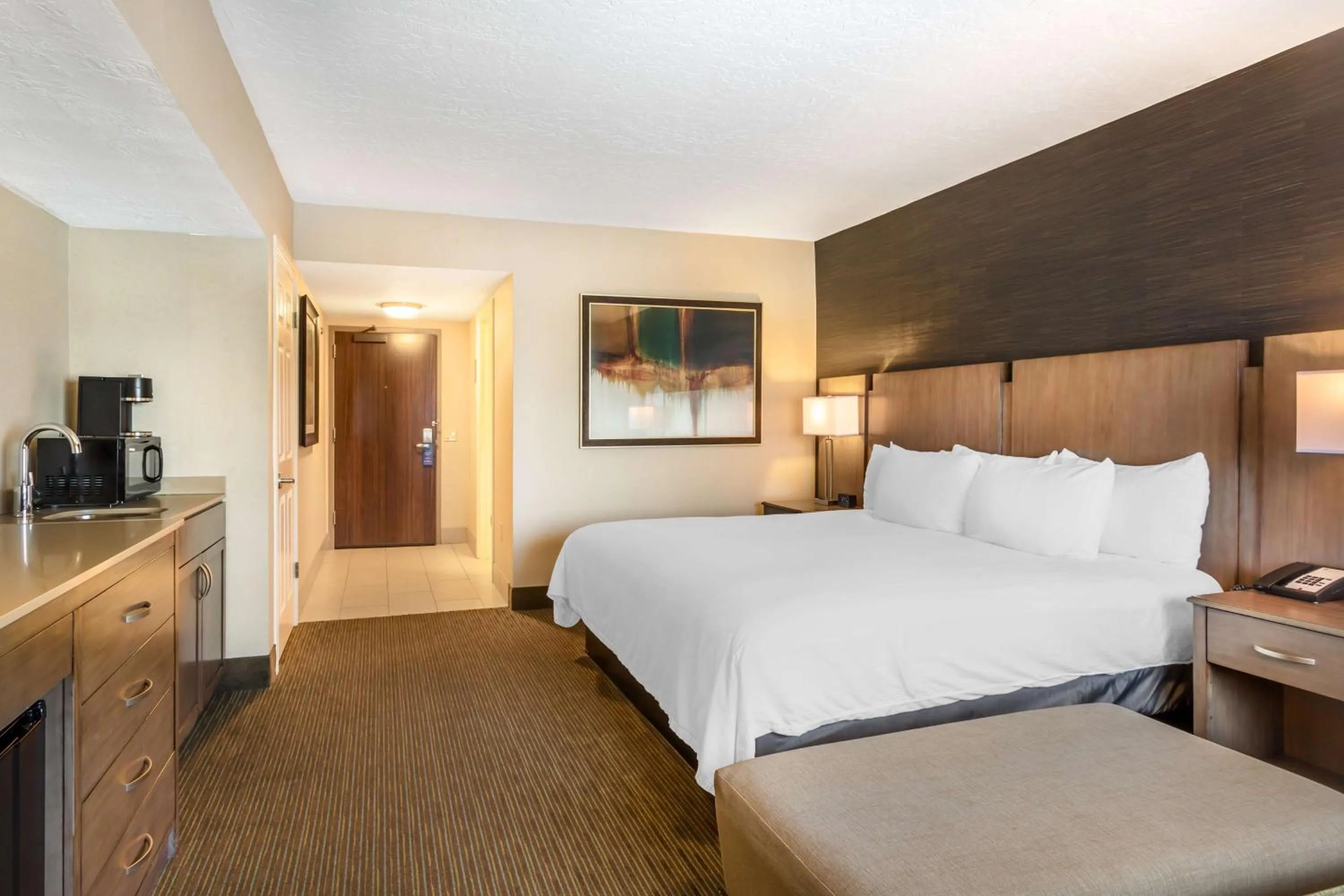 Bedroom, Bed in Best Western Plus Cotton Tree Inn