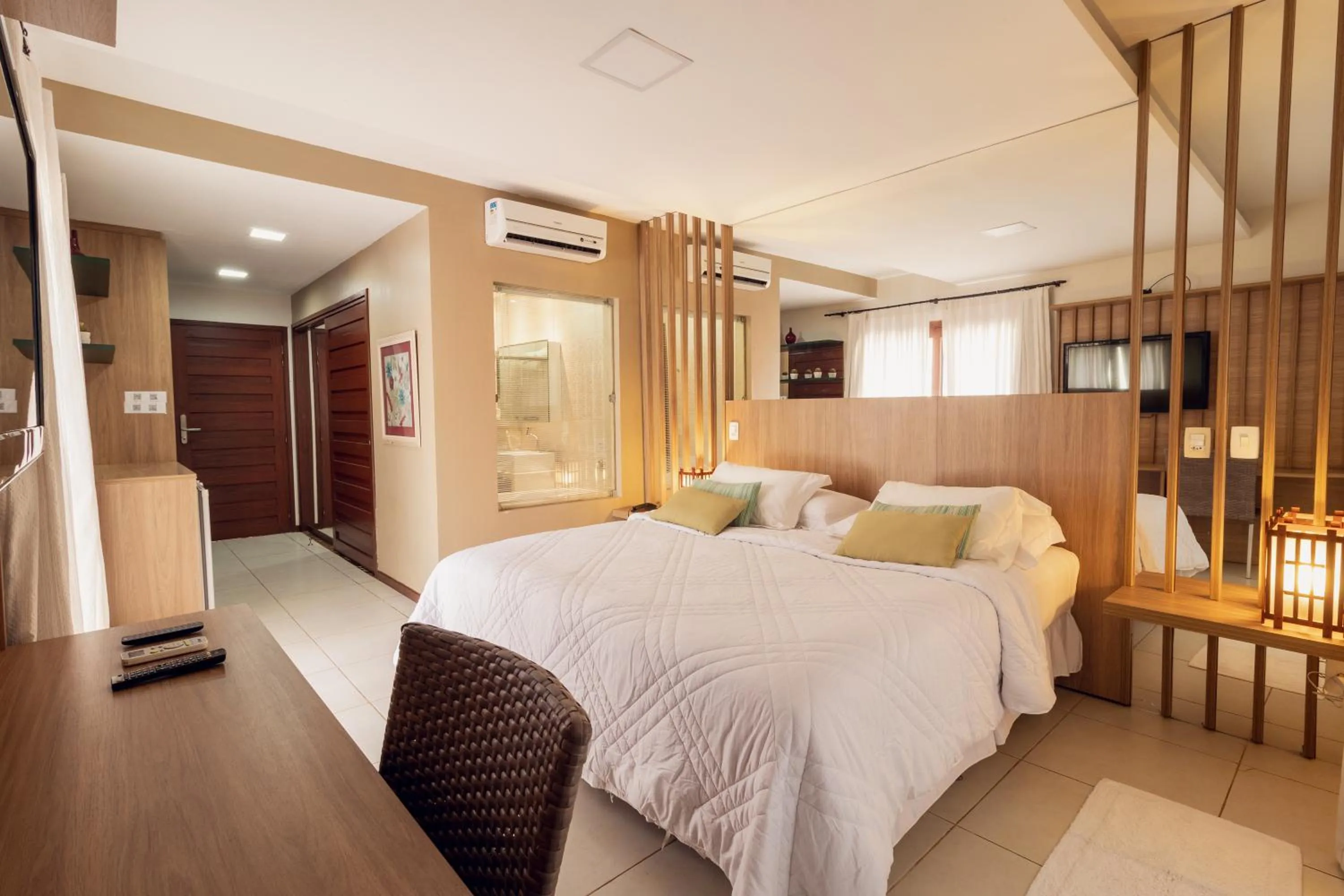 Bed in Kanaloa Pousada