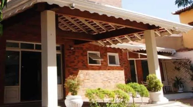 Facade/entrance in Jaguary Hotel Sumaré