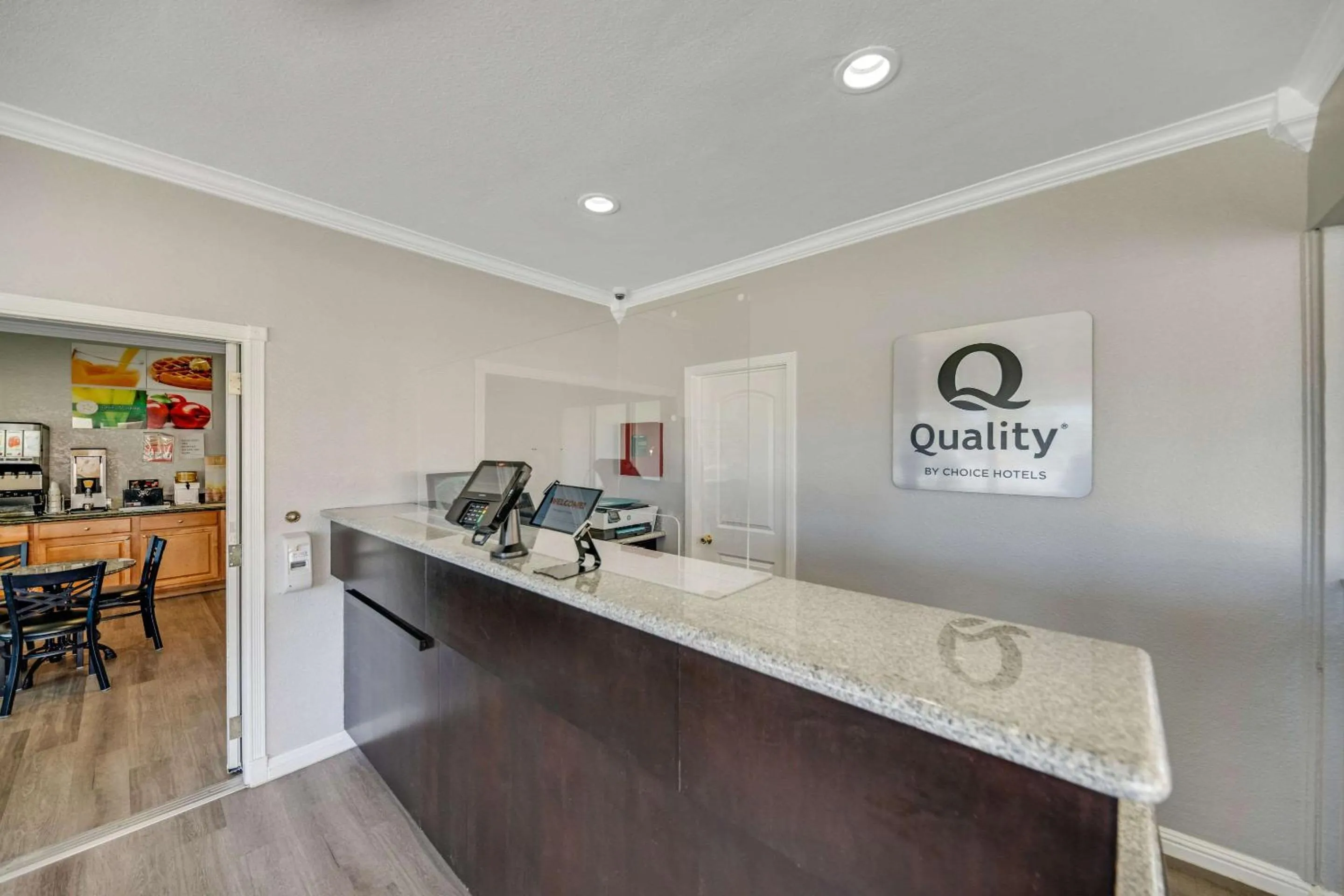 Lobby or reception in Quality Inn Santa Cruz Downtown Area