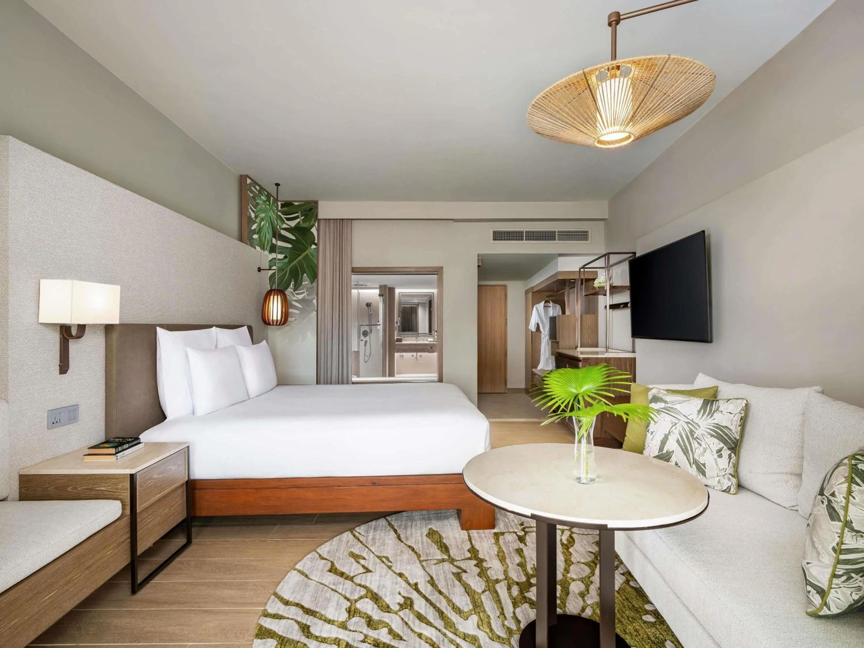 Bedroom, Bed in Pullman Phuket Karon Beach Resort