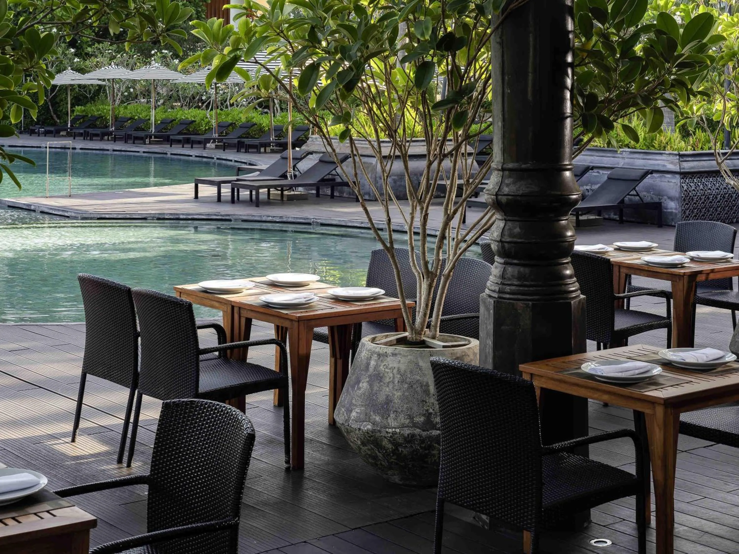 Restaurant/places to eat in Pullman Phuket Karon Beach Resort