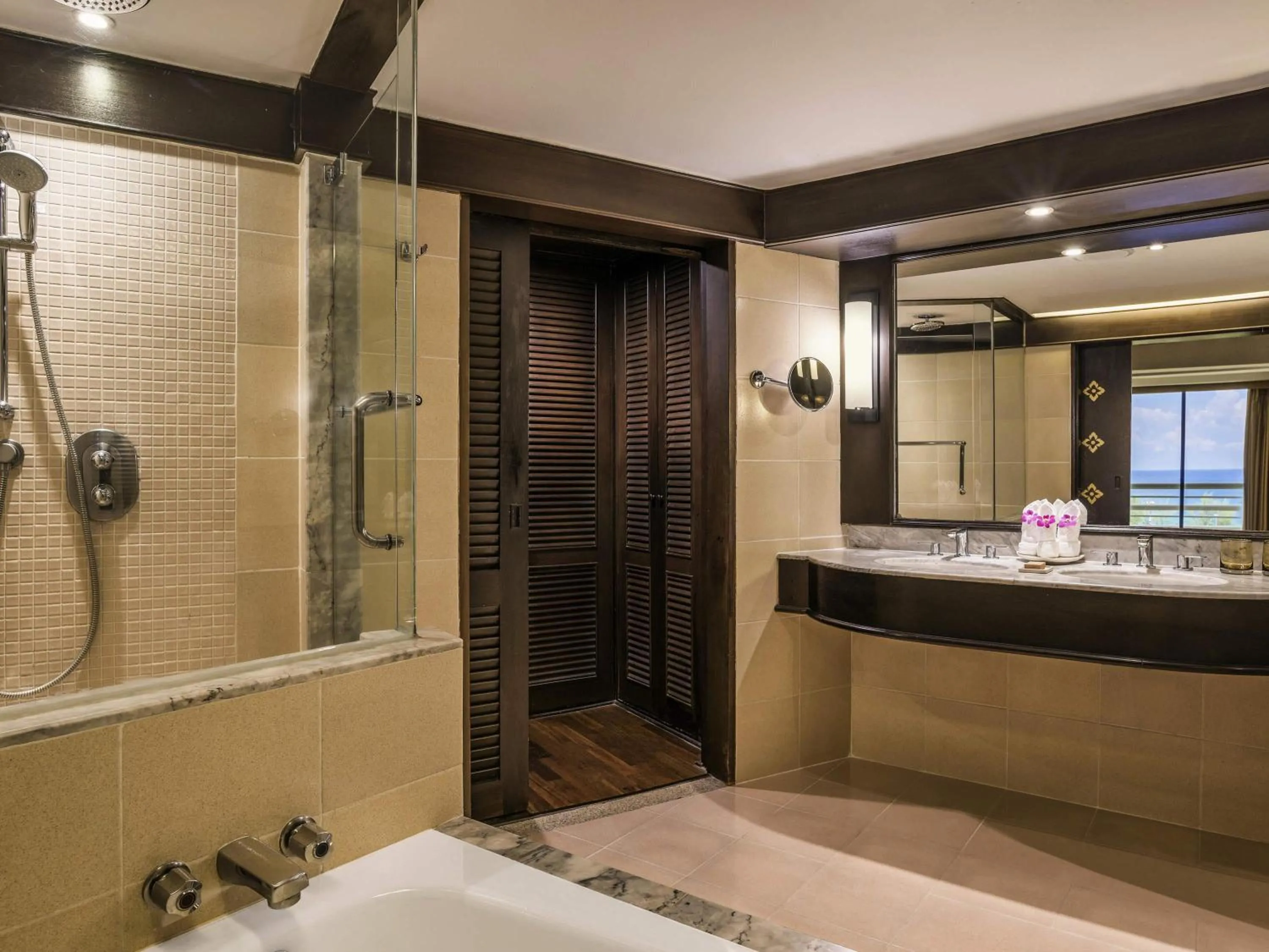 Bedroom in Pullman Phuket Karon Beach Resort