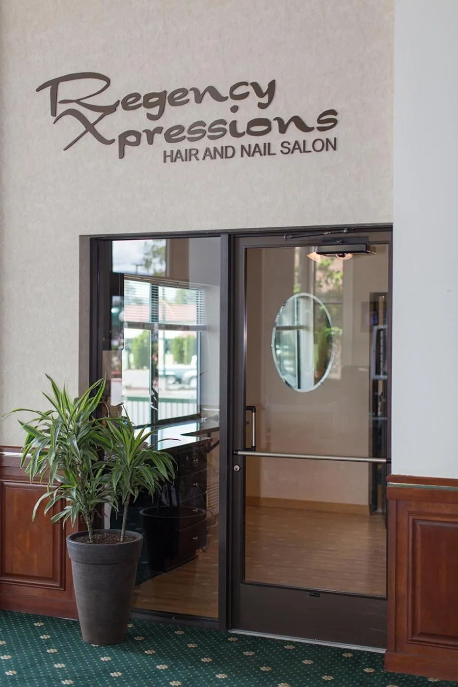 Spa and wellness centre/facilities in Rogue Regency Inn & Suites