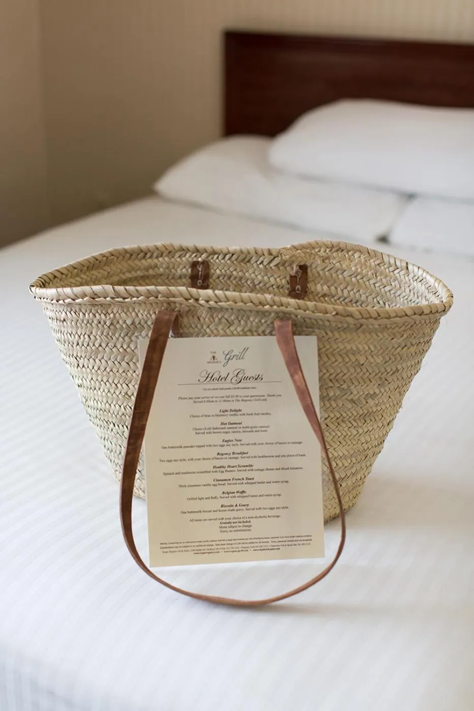 Bed in Rogue Regency Inn & Suites