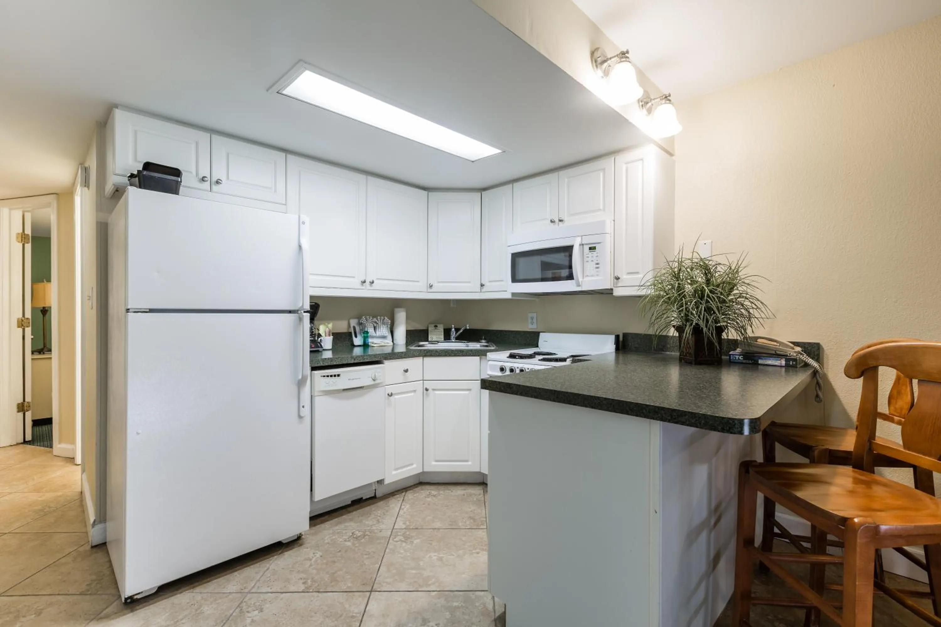 Kitchen or kitchenette in Peppertree By The Sea