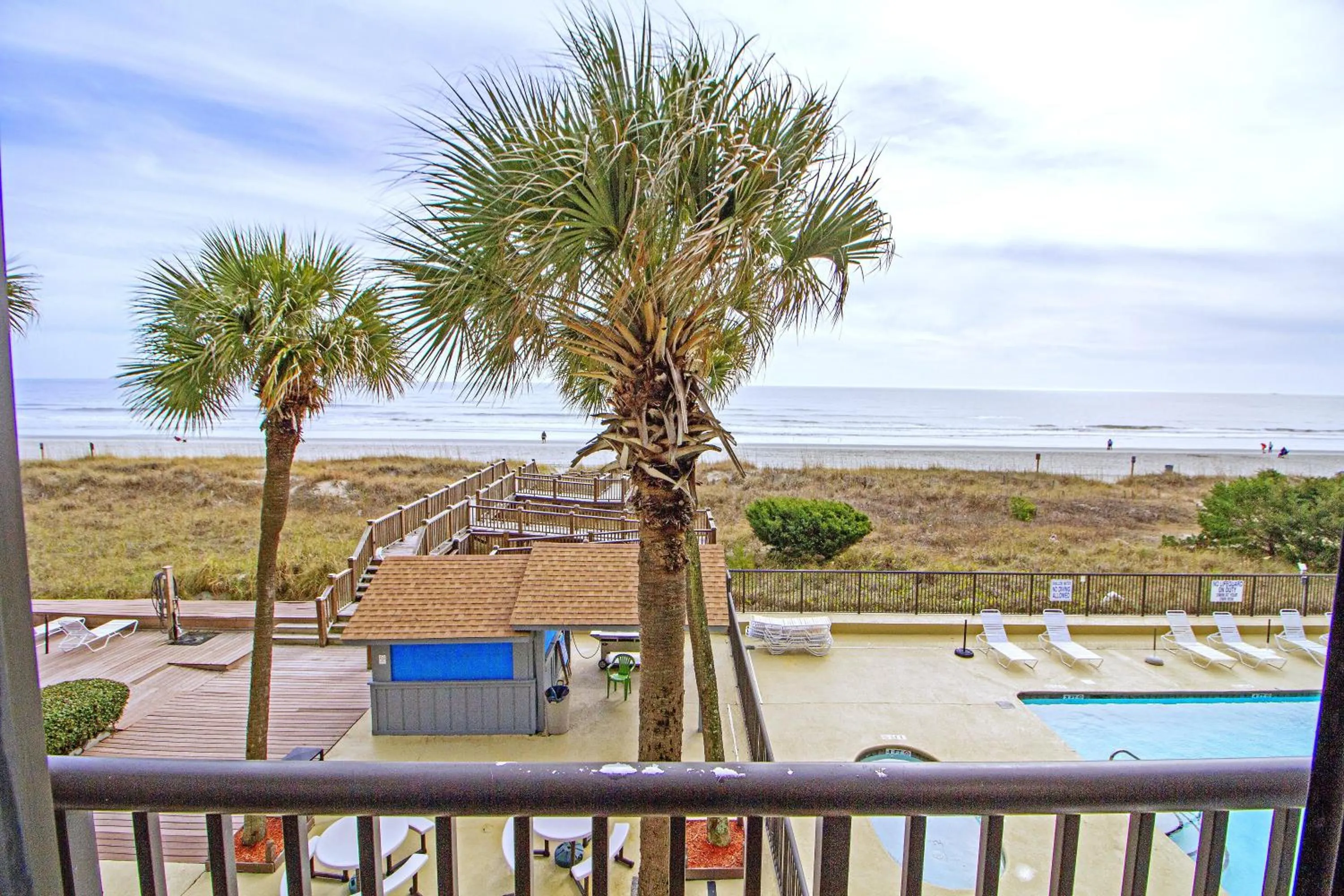 Day in Peppertree By The Sea