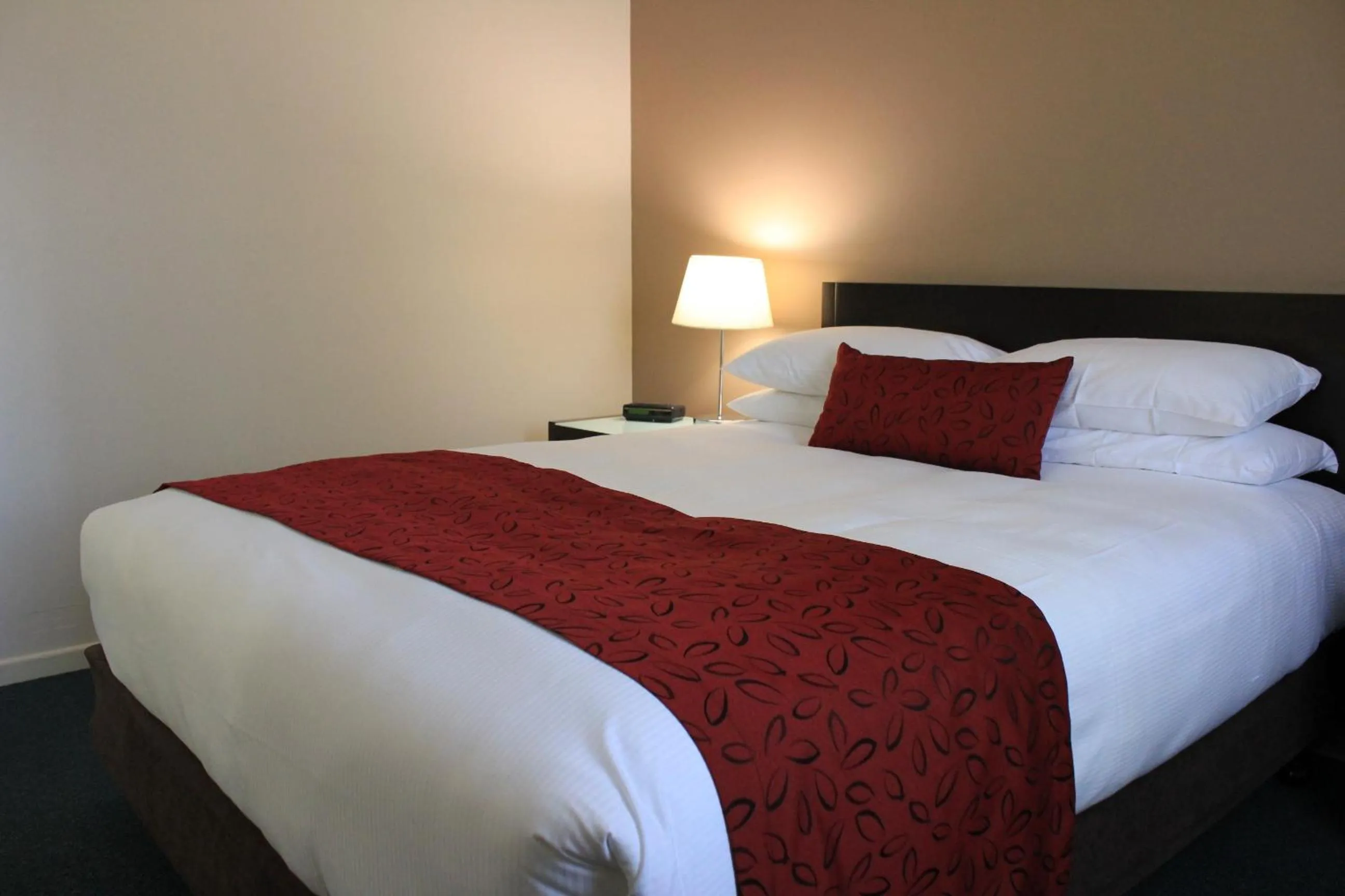 Bed in Best Western Ipswich