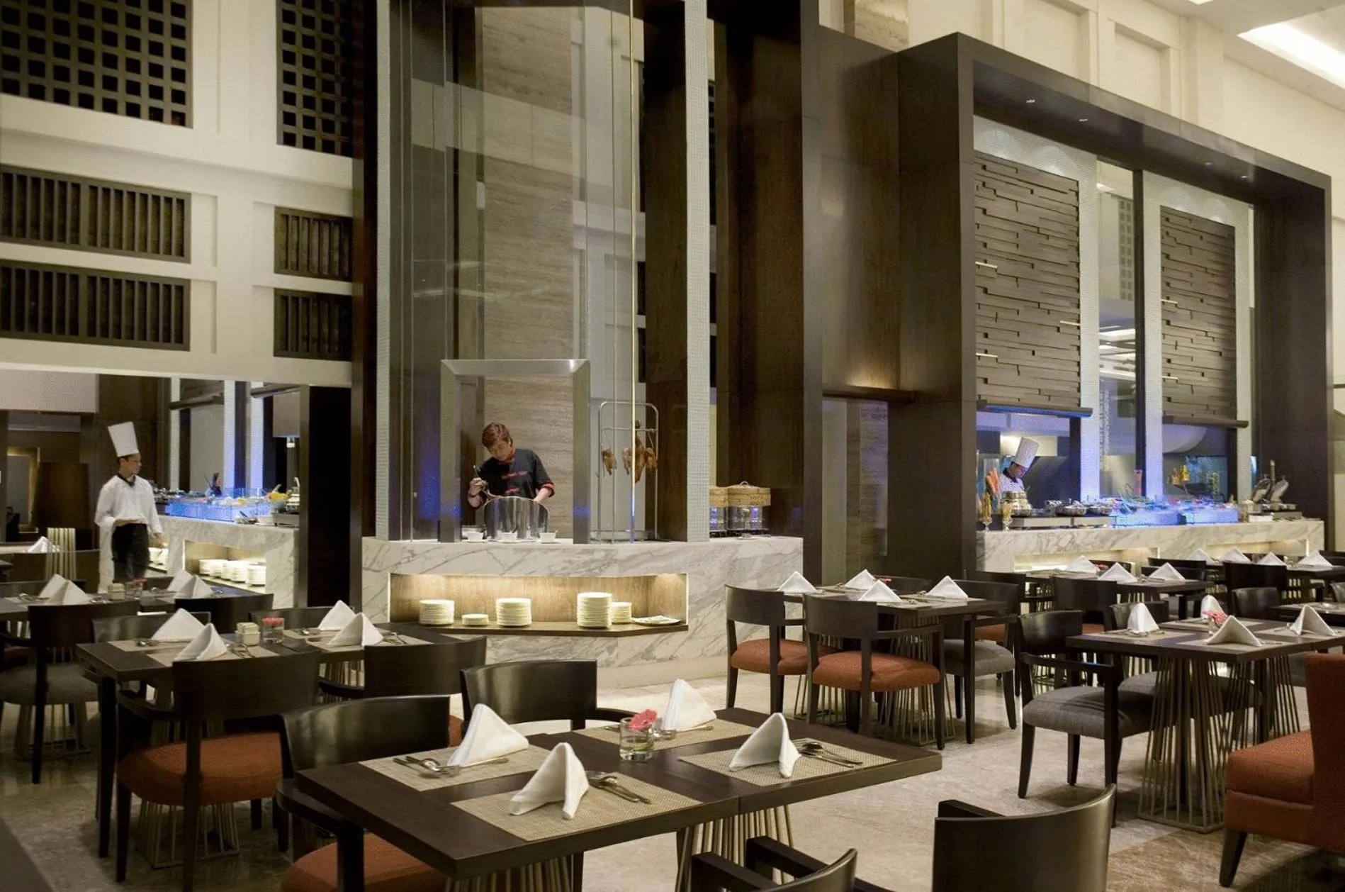 Restaurant/places to eat in Hotel Santika Premiere Slipi Jakarta