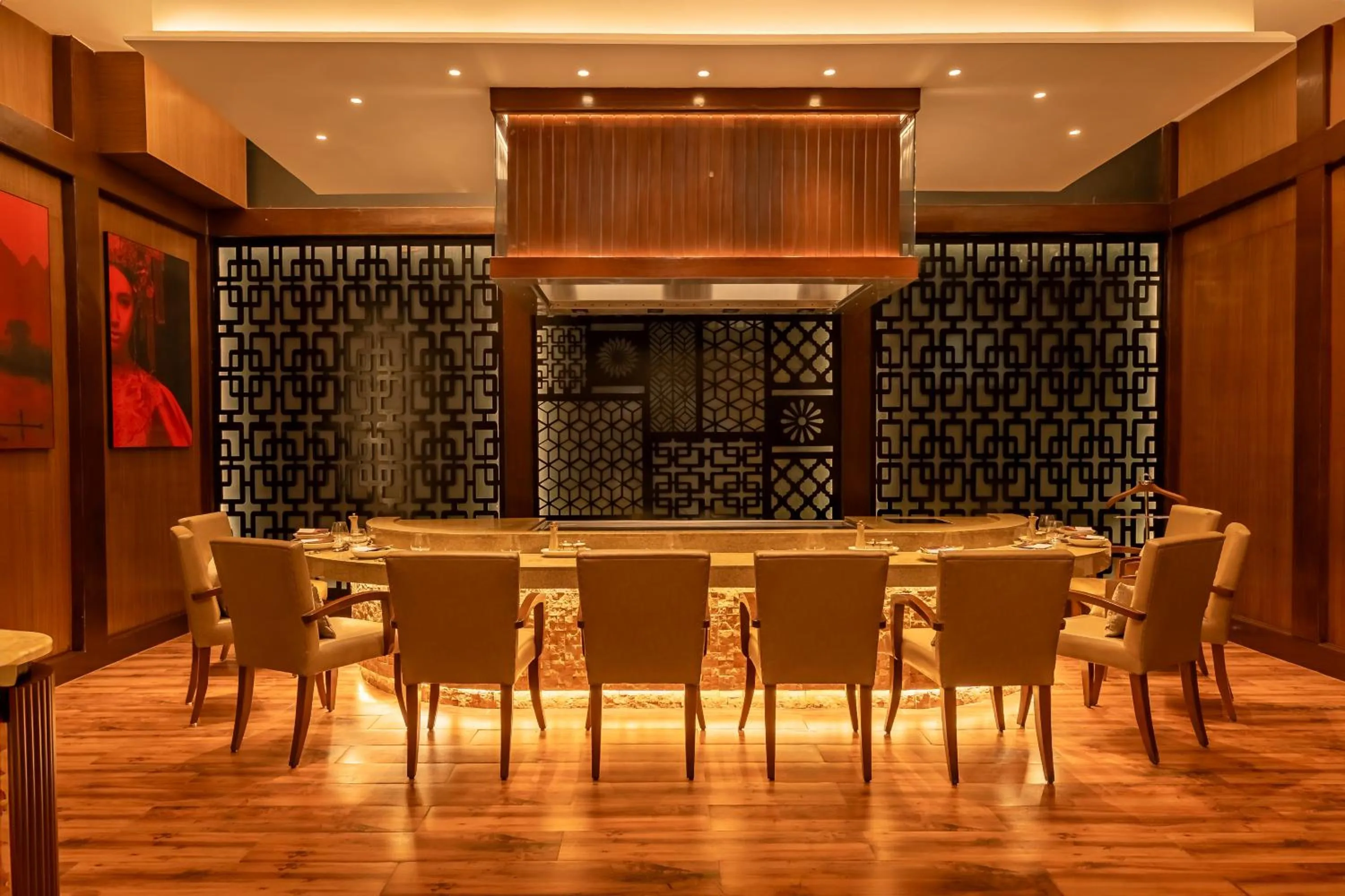 Restaurant/places to eat in Hyatt Pune