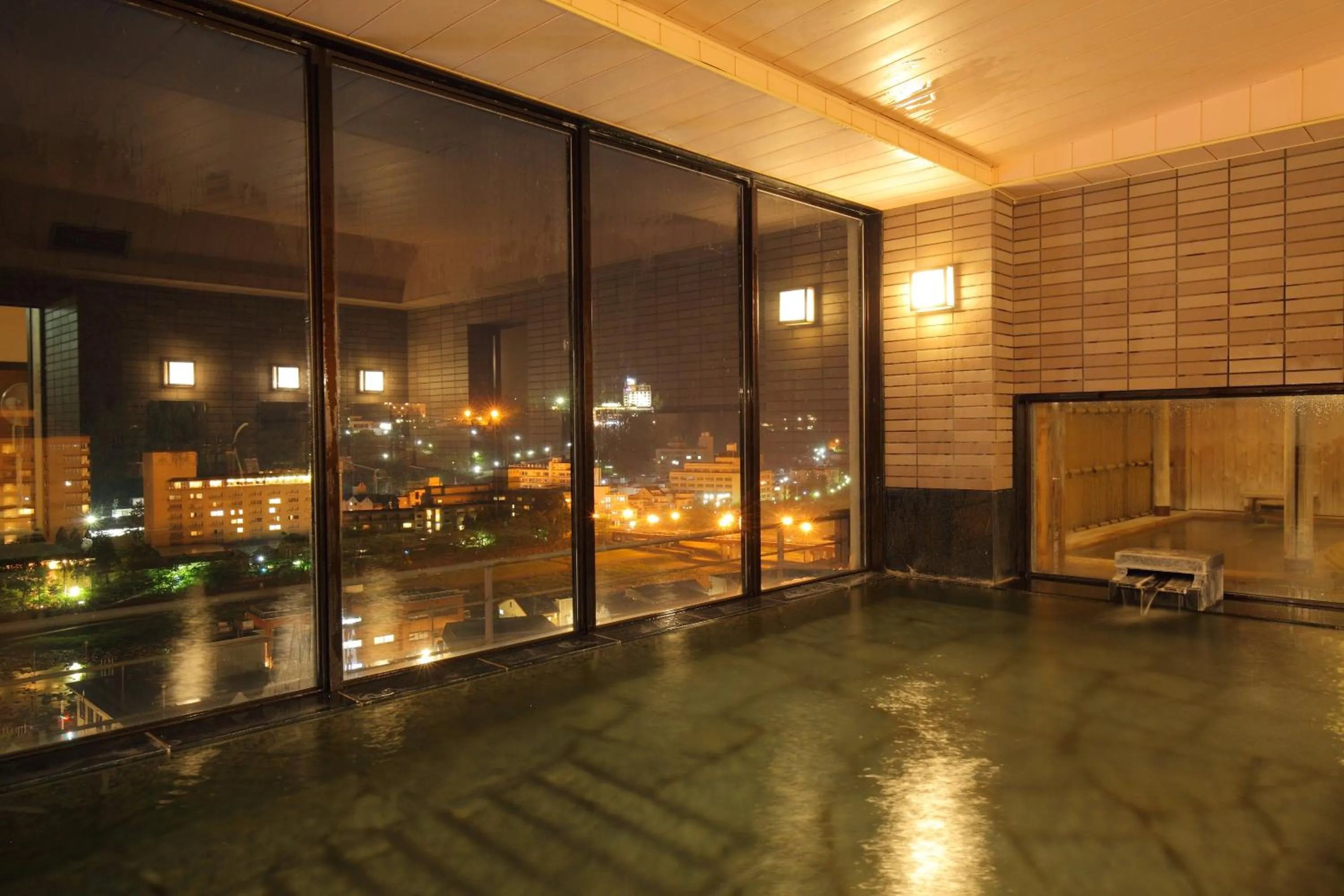 Hot Spring Bath in Sasara
