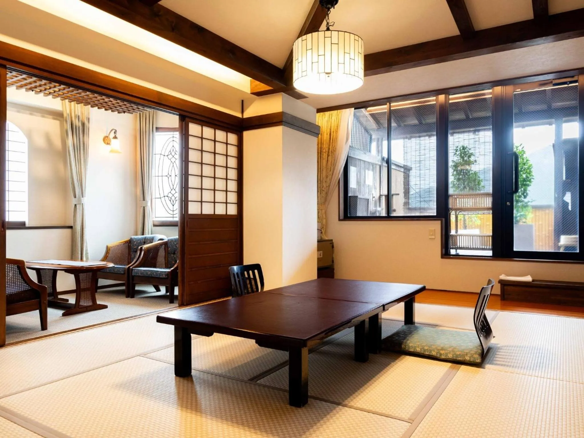 Photo of the whole room in Sasara