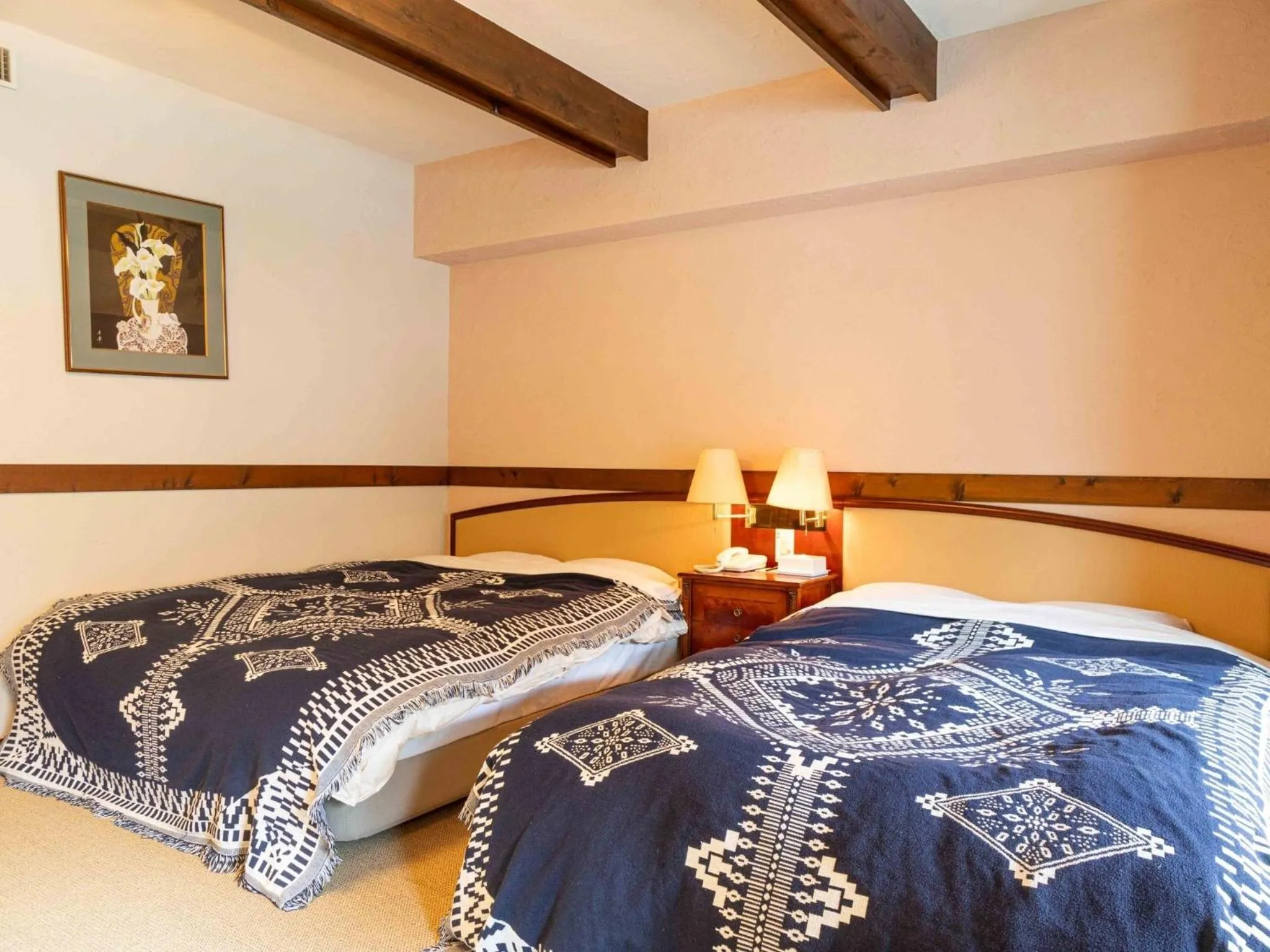 Photo of the whole room, Bed in Sasara