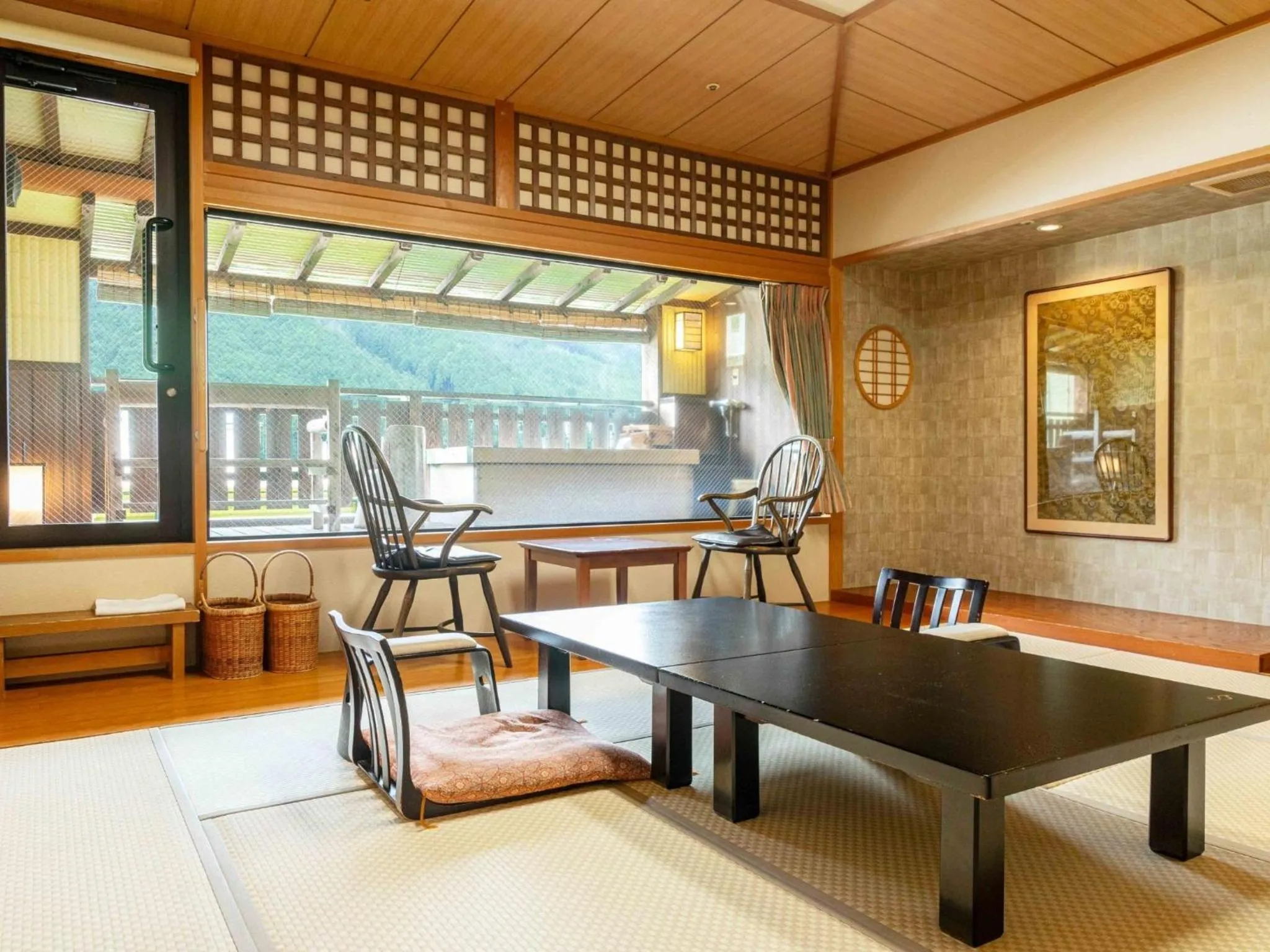 Photo of the whole room in Sasara