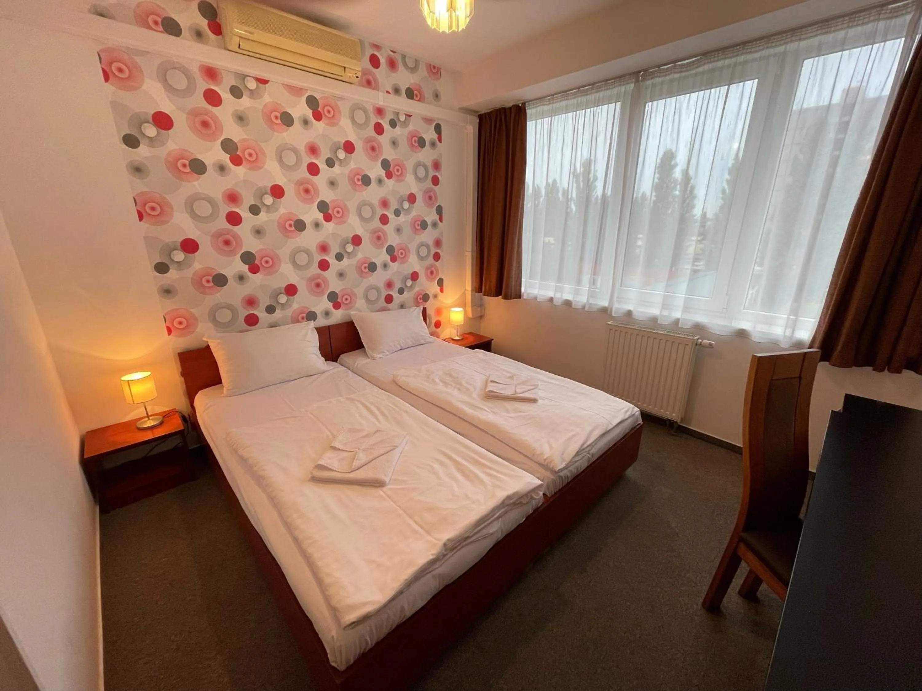 Photo of the whole room, Bed in Canada Hotel Budapest