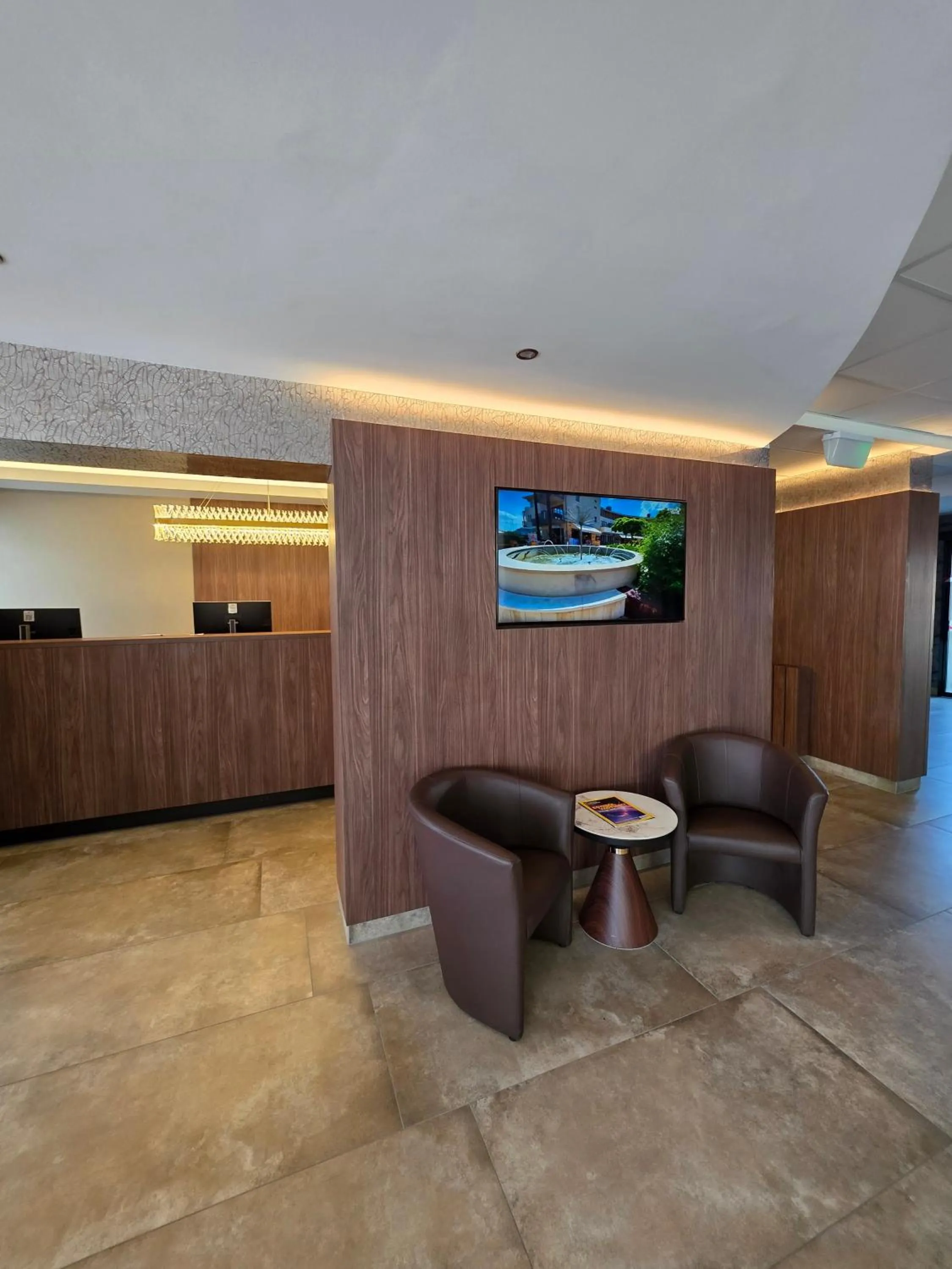 Lobby or reception in Canada Hotel Budapest