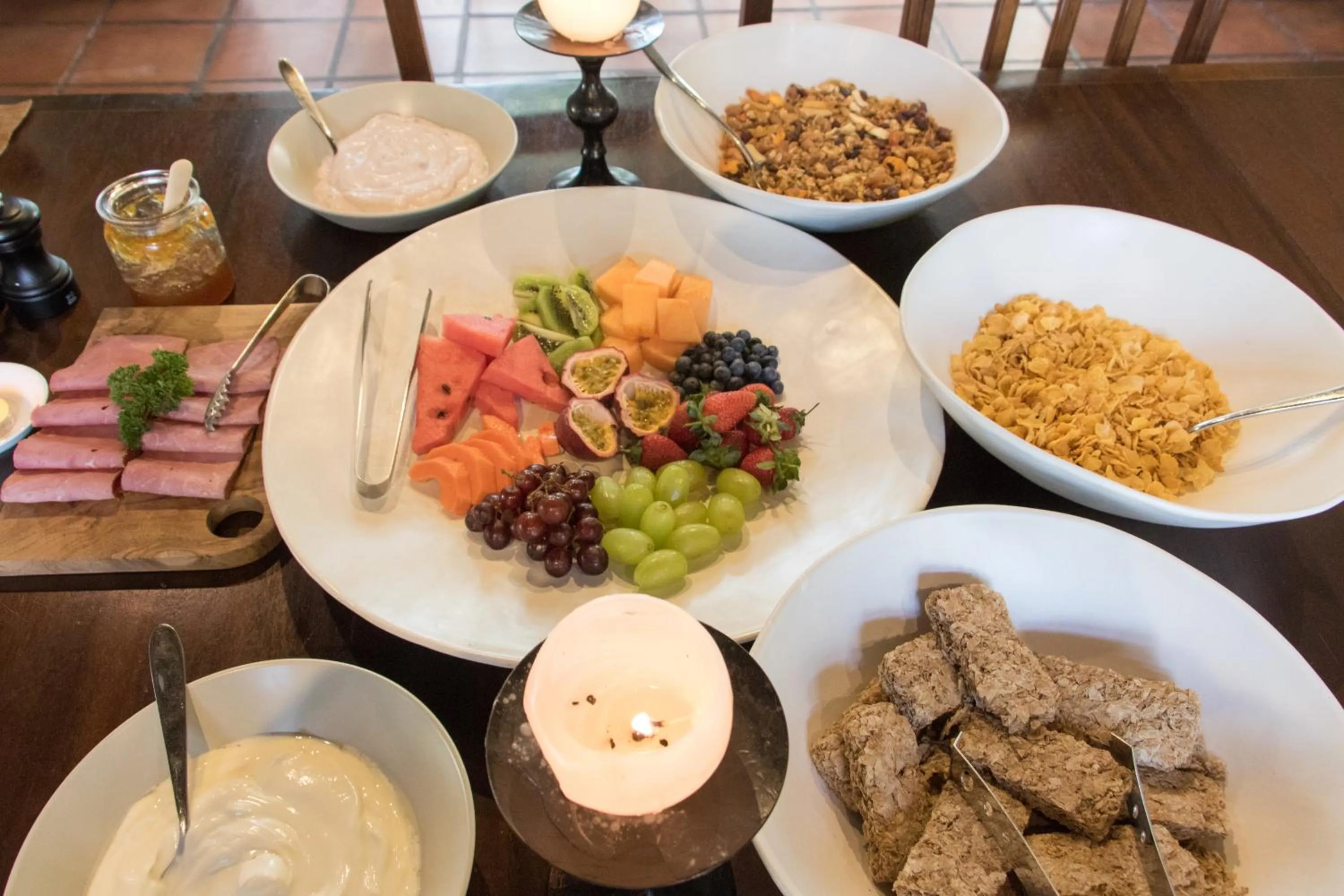 Continental breakfast in La Clé Lodge
