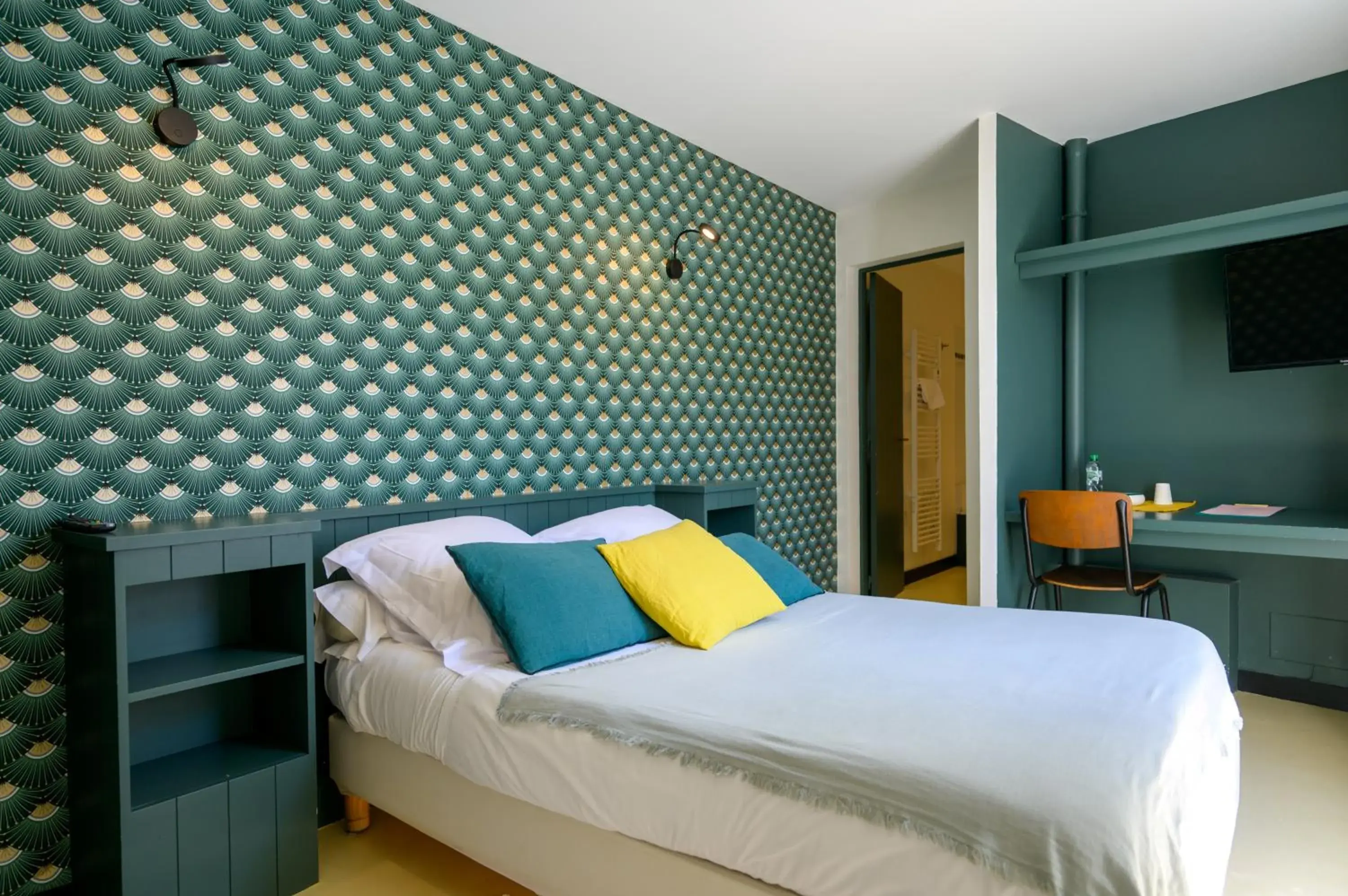 Superior Double Room in Hotel Le Clocher Superior Double Room in Hotel Le Clocher