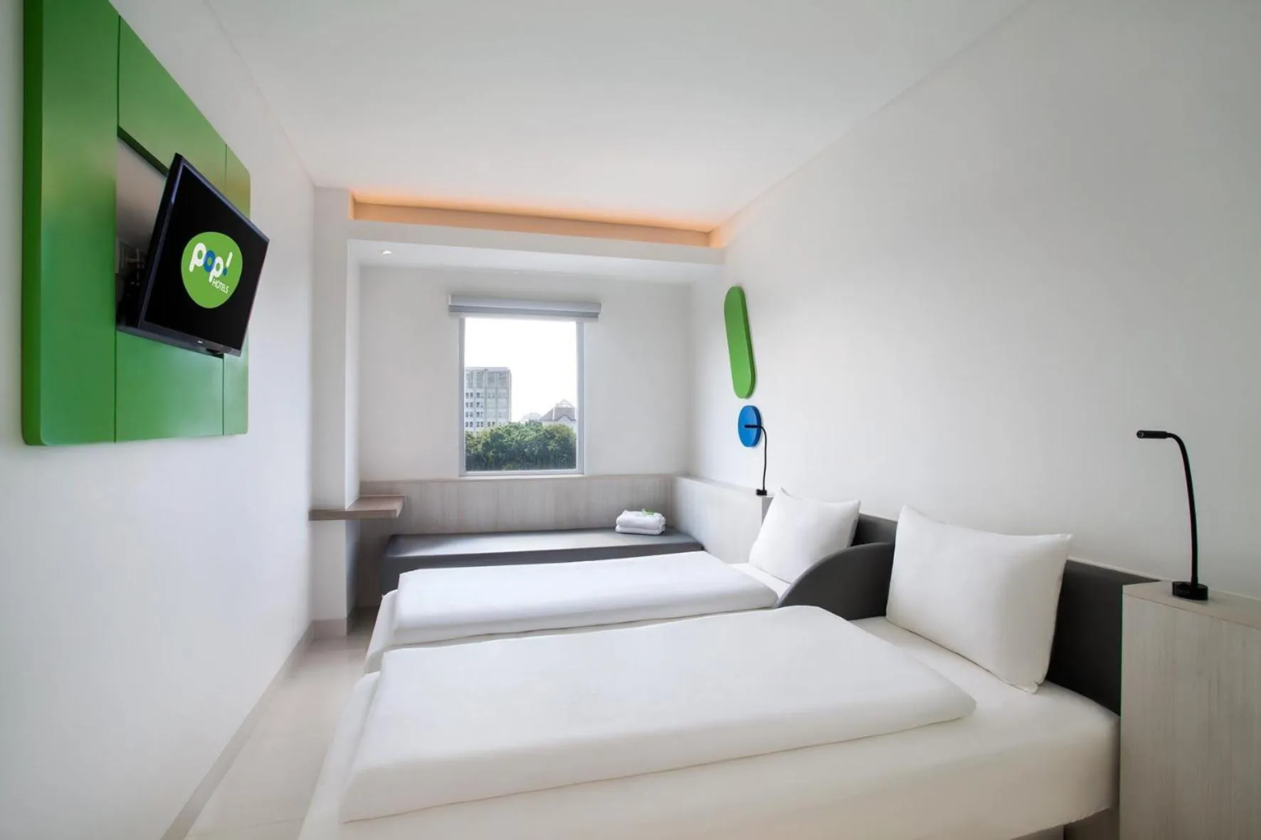 Bed in POP! Hotel Pemuda Semarang