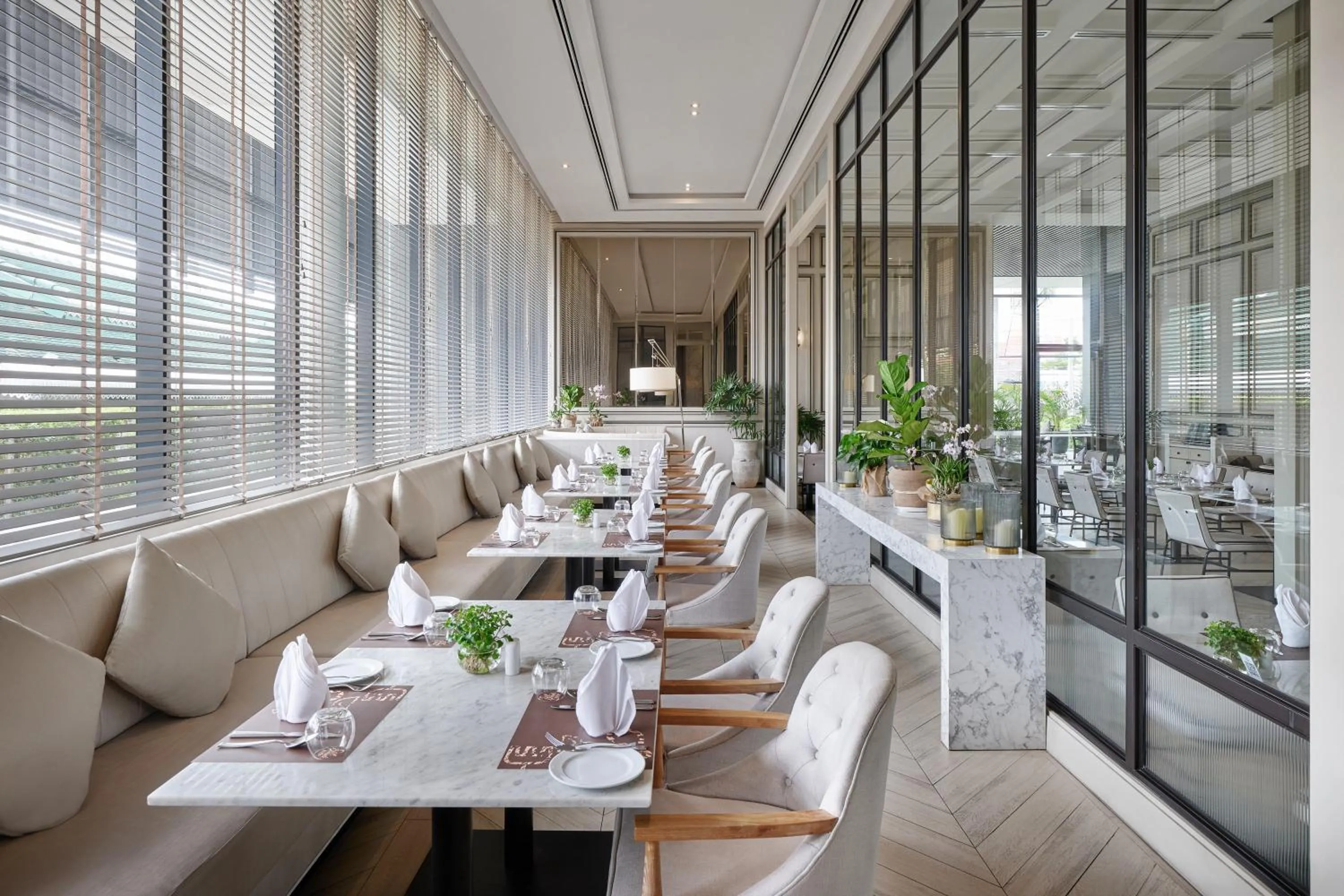 Restaurant/places to eat in The Park Nine Hotel Suvarnabhumi - Free BKK Airport Shuttle