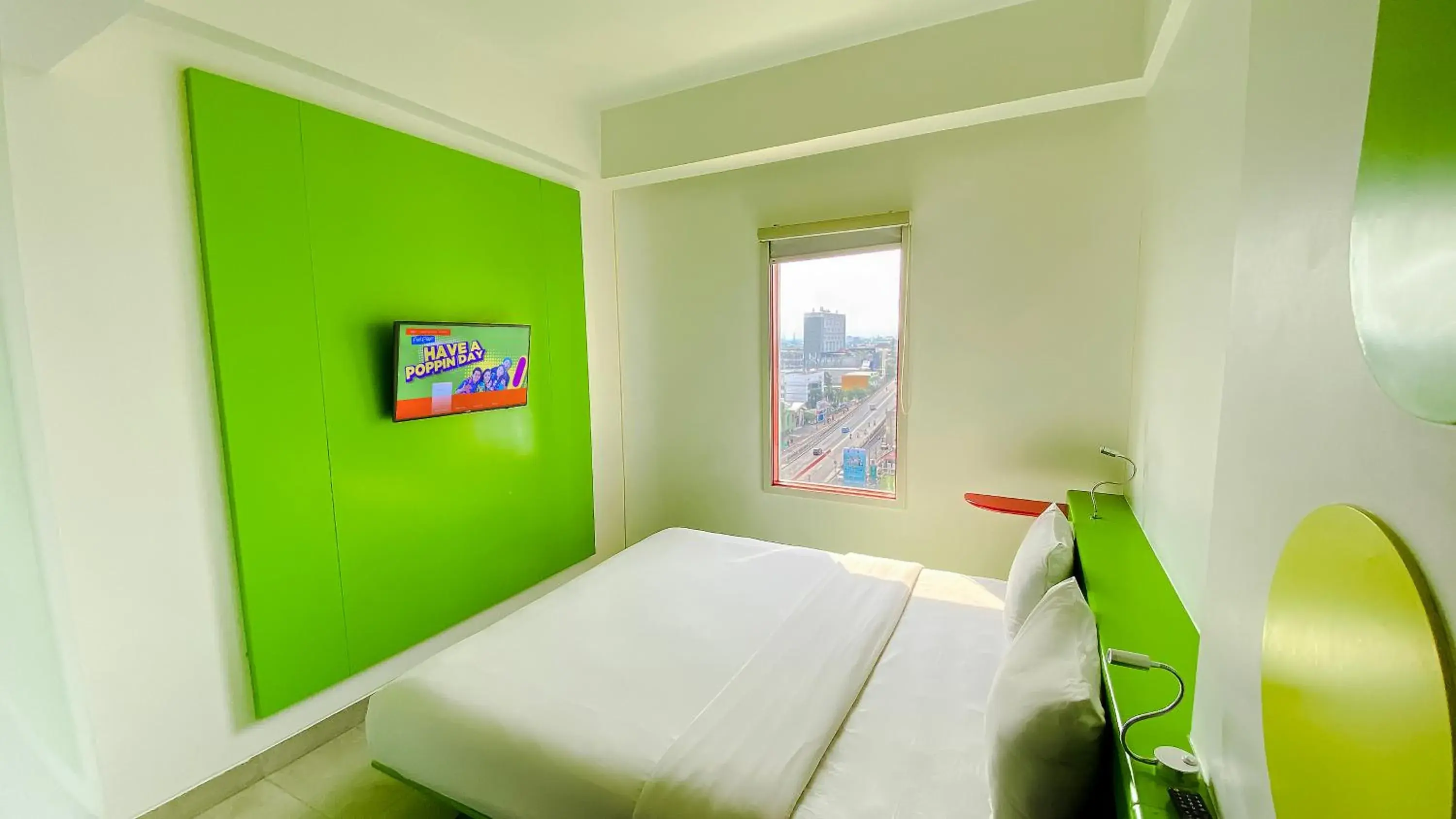 POP Room City View with Breakfast in POP! Hotel Solo POP Room City View with Breakfast in POP! Hotel Solo
