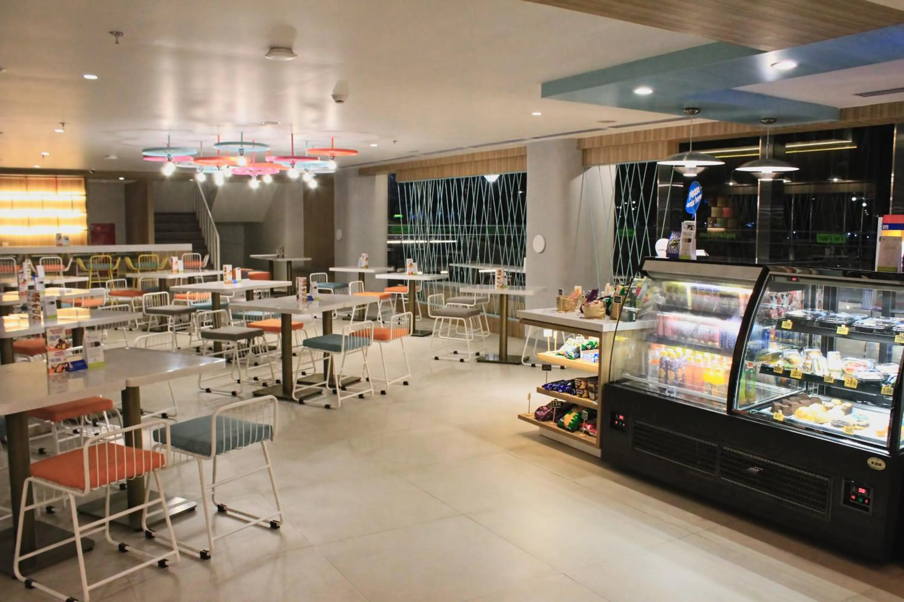 Restaurant/places to eat in POP! Hotel Solo