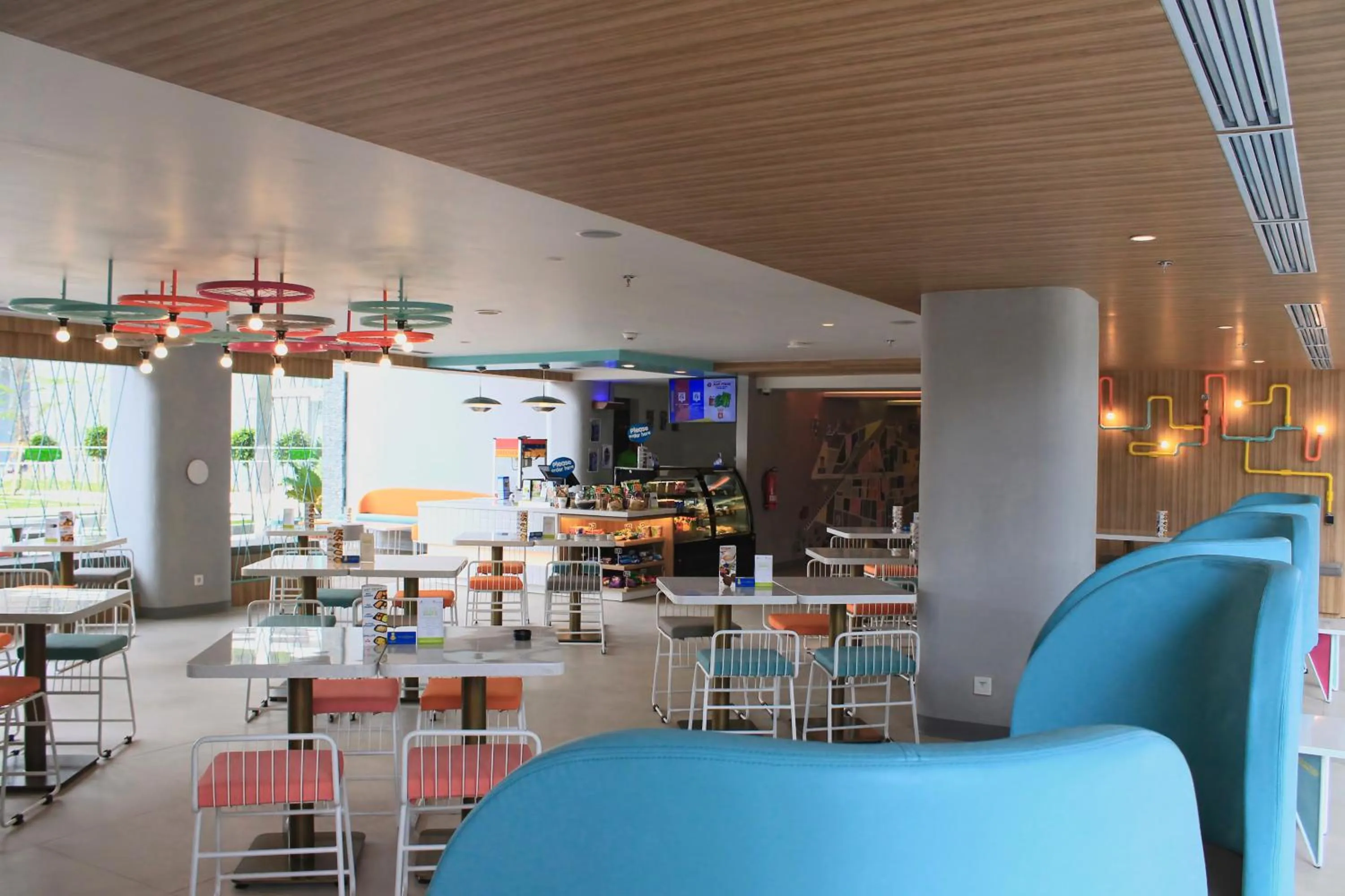 Restaurant/places to eat in POP! Hotel Solo