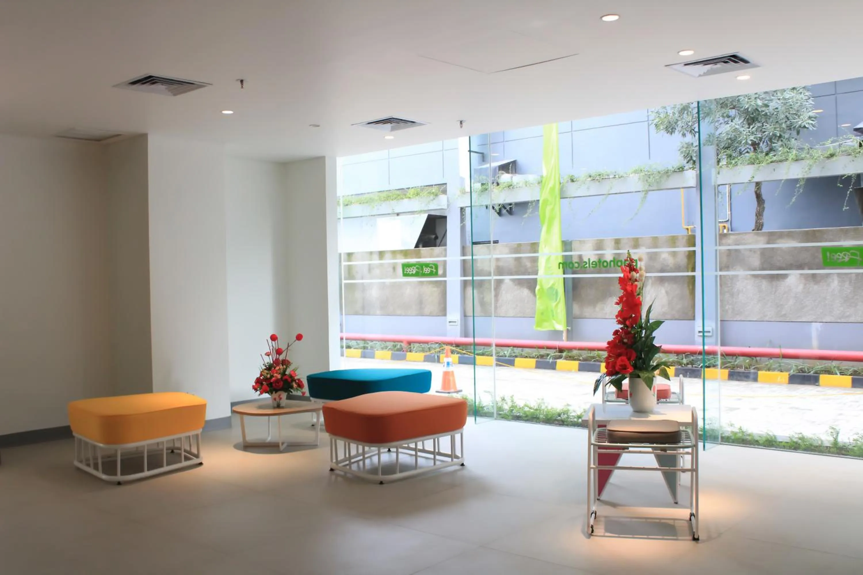 Seating area in POP! Hotel Solo