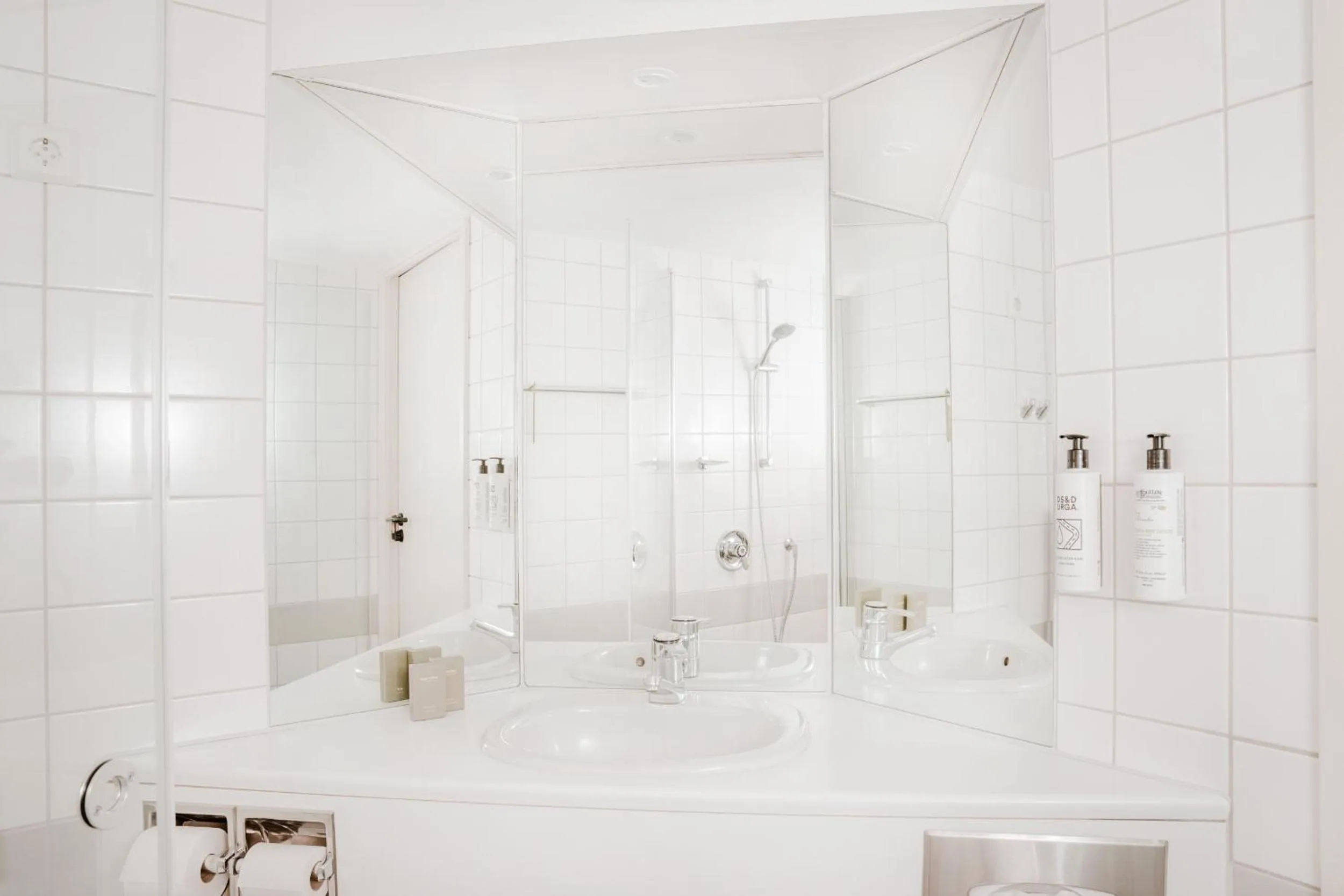 Bathroom in Jegtvolden Fjordhotell