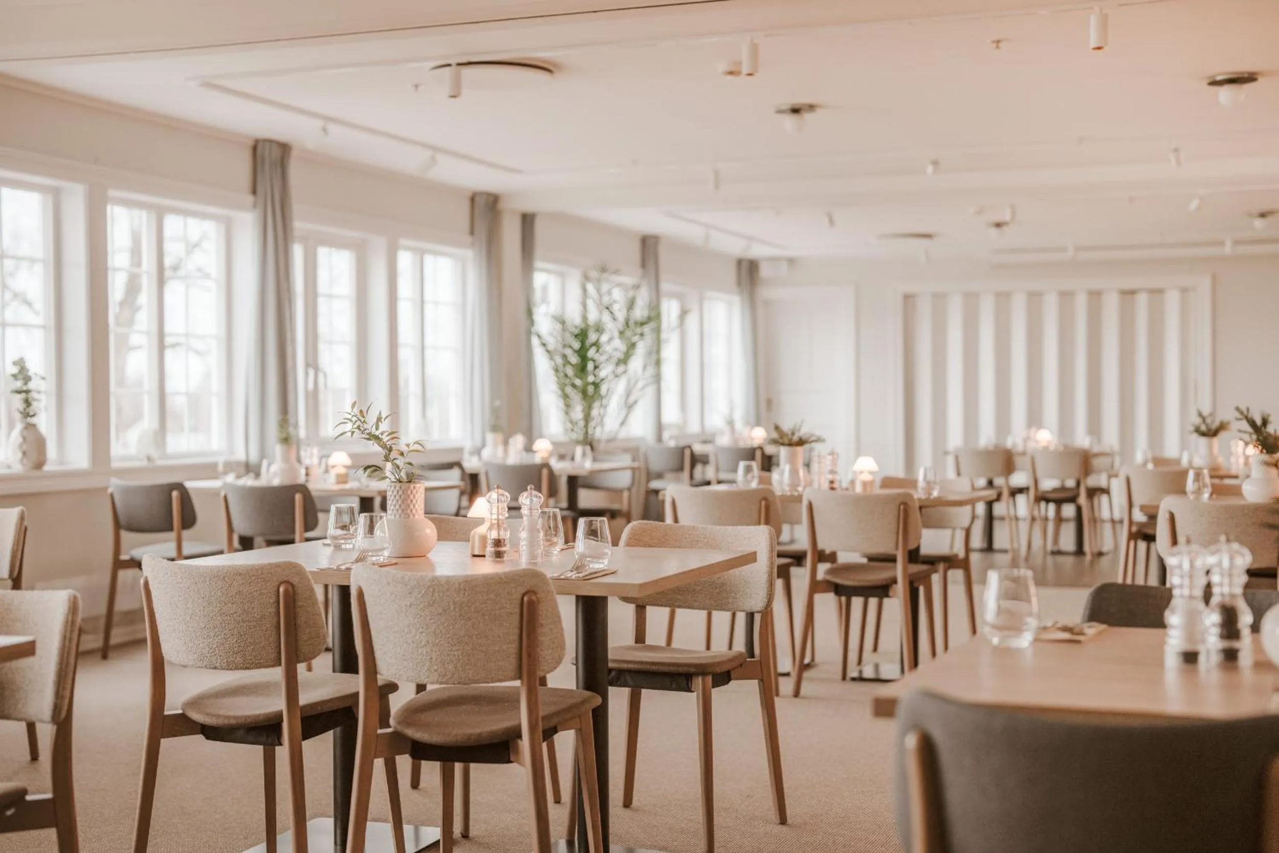 Restaurant/places to eat in Jegtvolden Fjordhotell