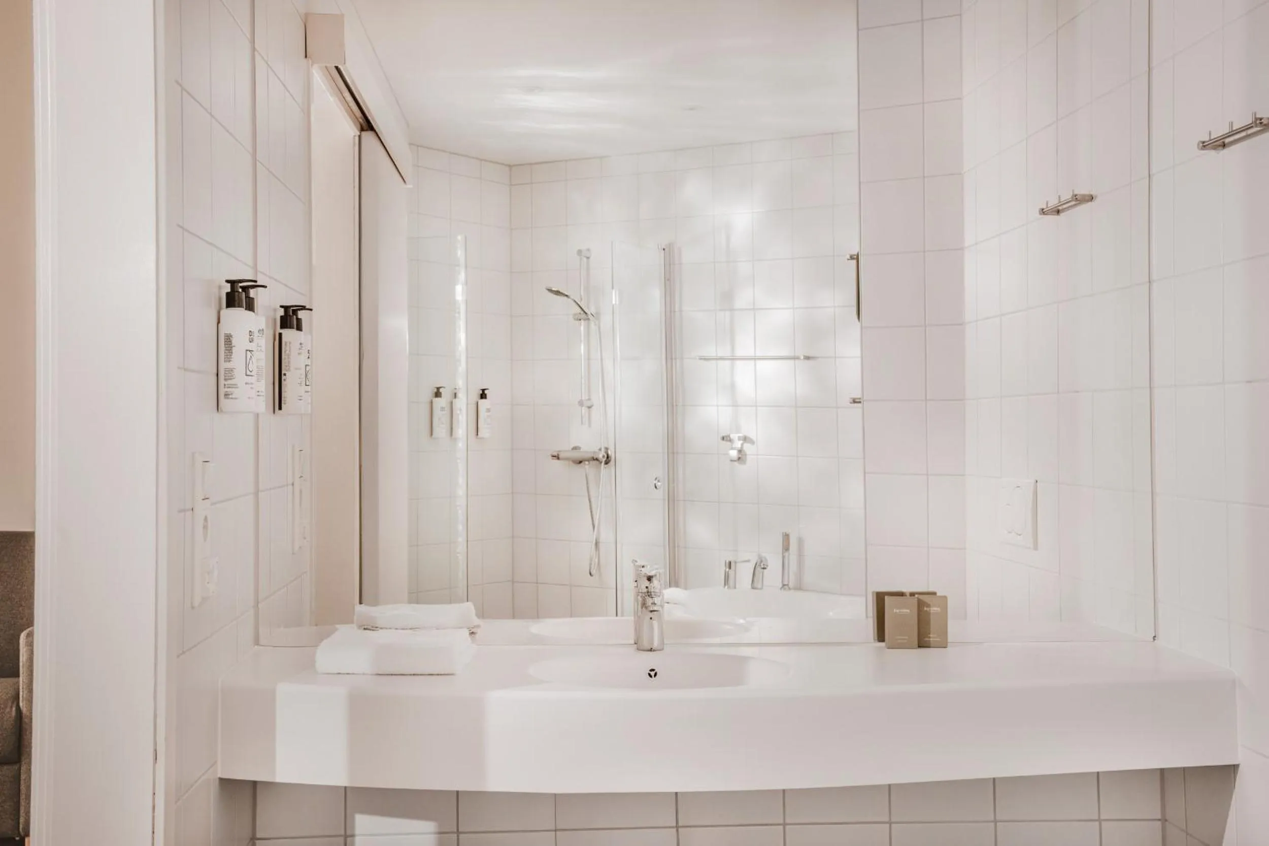 Bathroom in Jegtvolden Fjordhotell