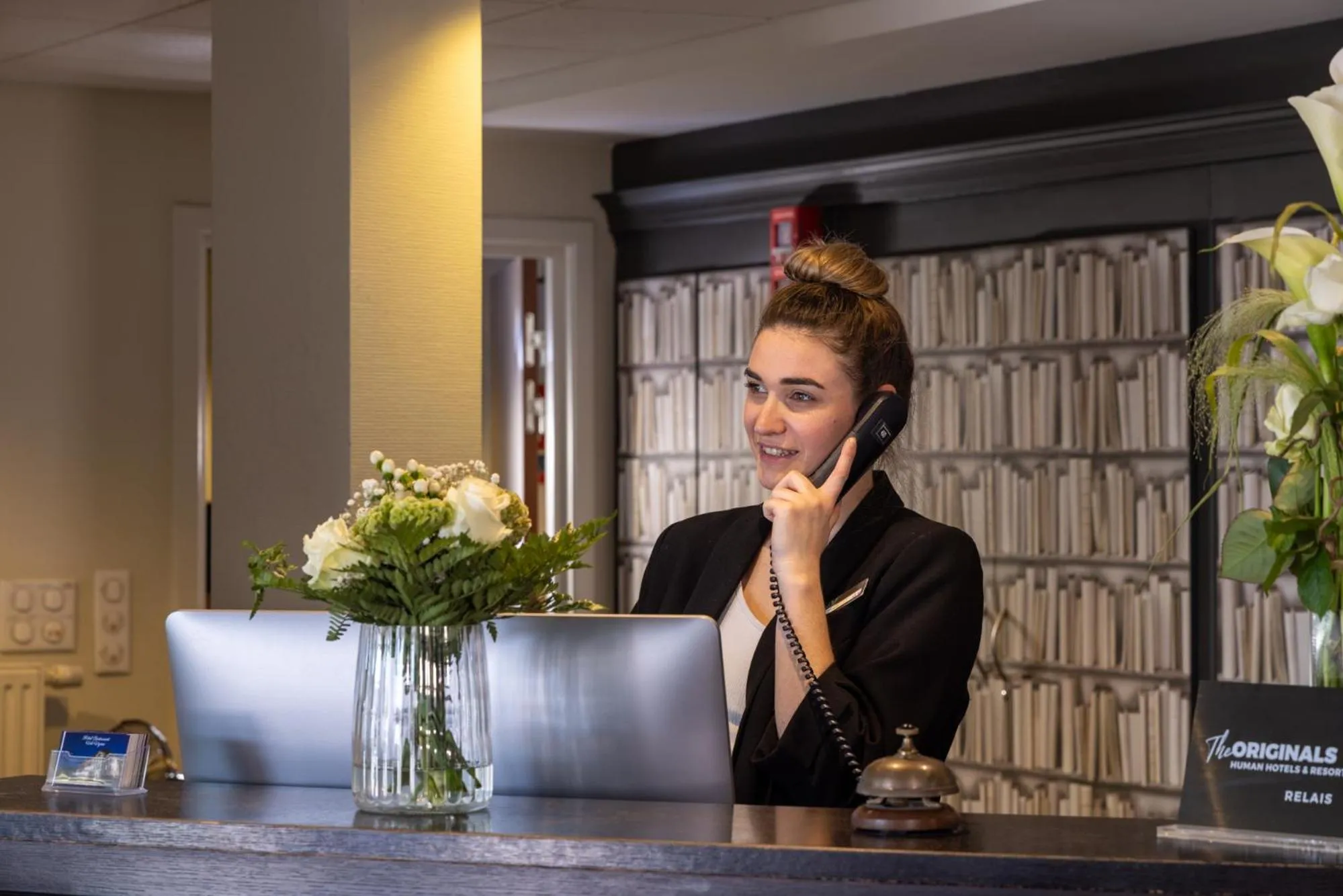 Lobby or reception in Hôtel Val-Vignes Colmar Haut-Koenigsbourg, The Originals Relais