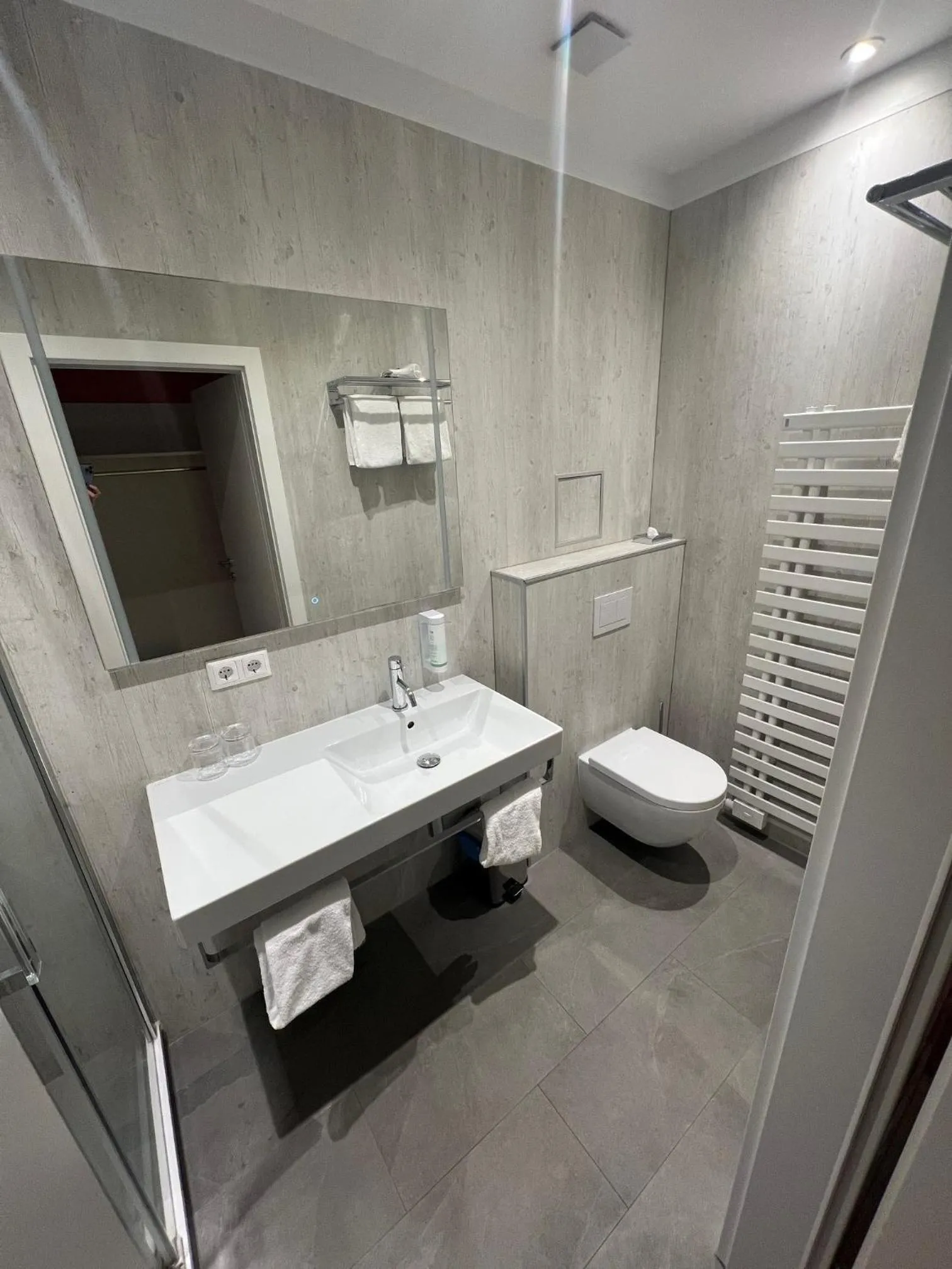 Bathroom in Hotel Caroline