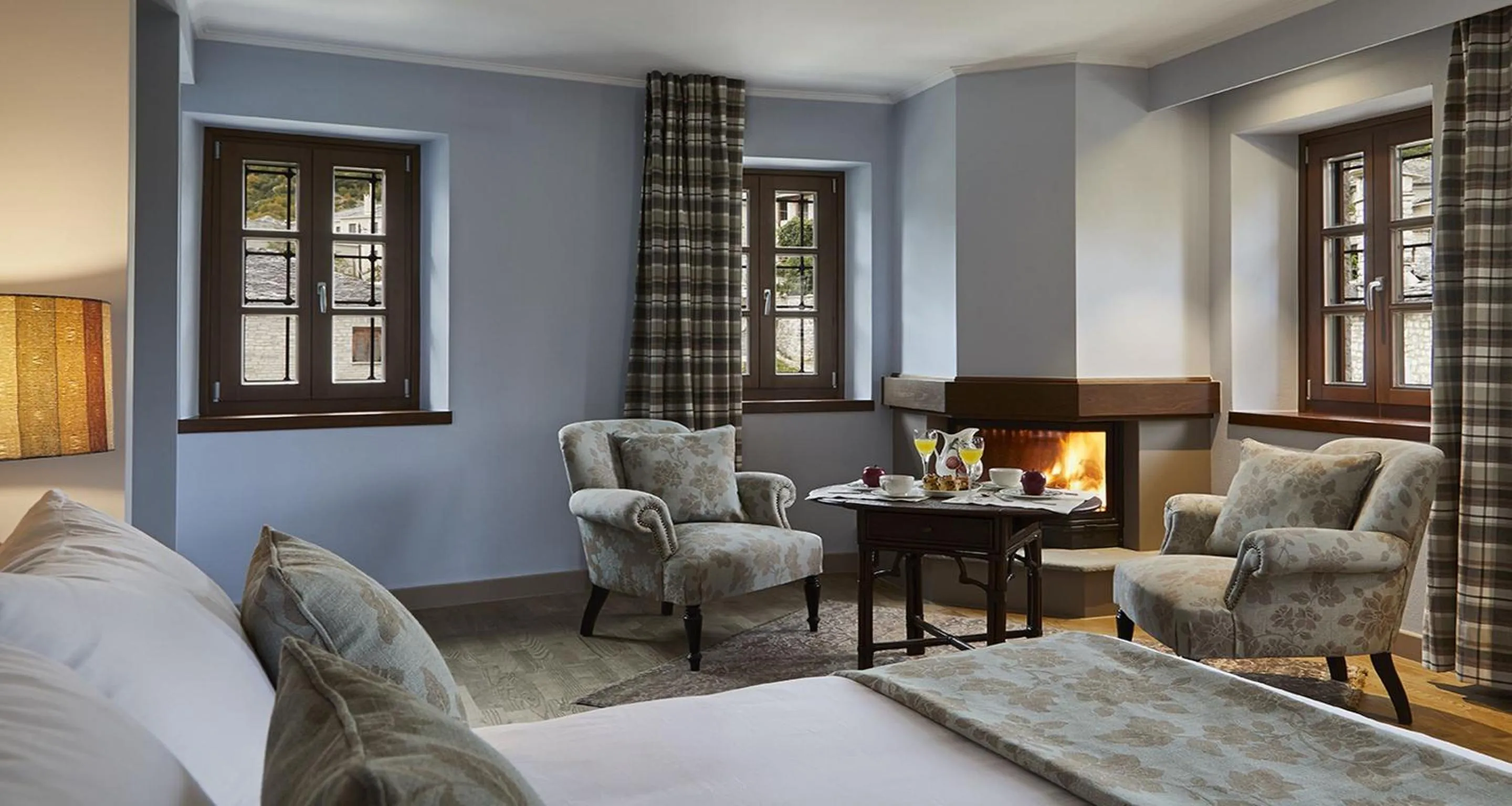 flat iron, Bed in MounTrace Suites & SPA