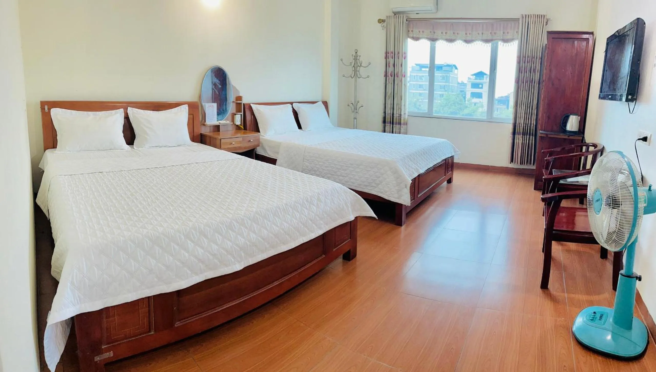 Bedroom, Bed in Van Anh Hotel