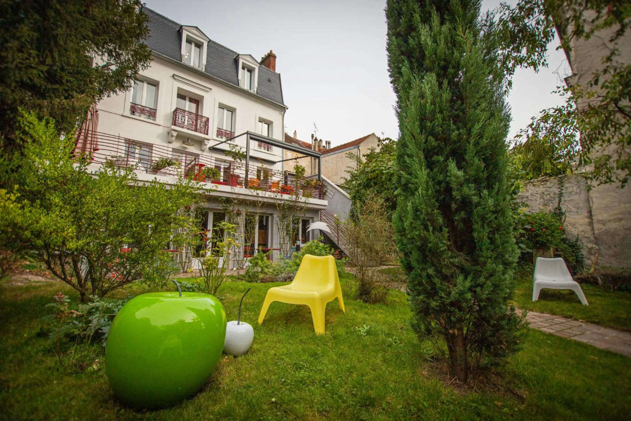 Garden in Le Jardin des Toiles