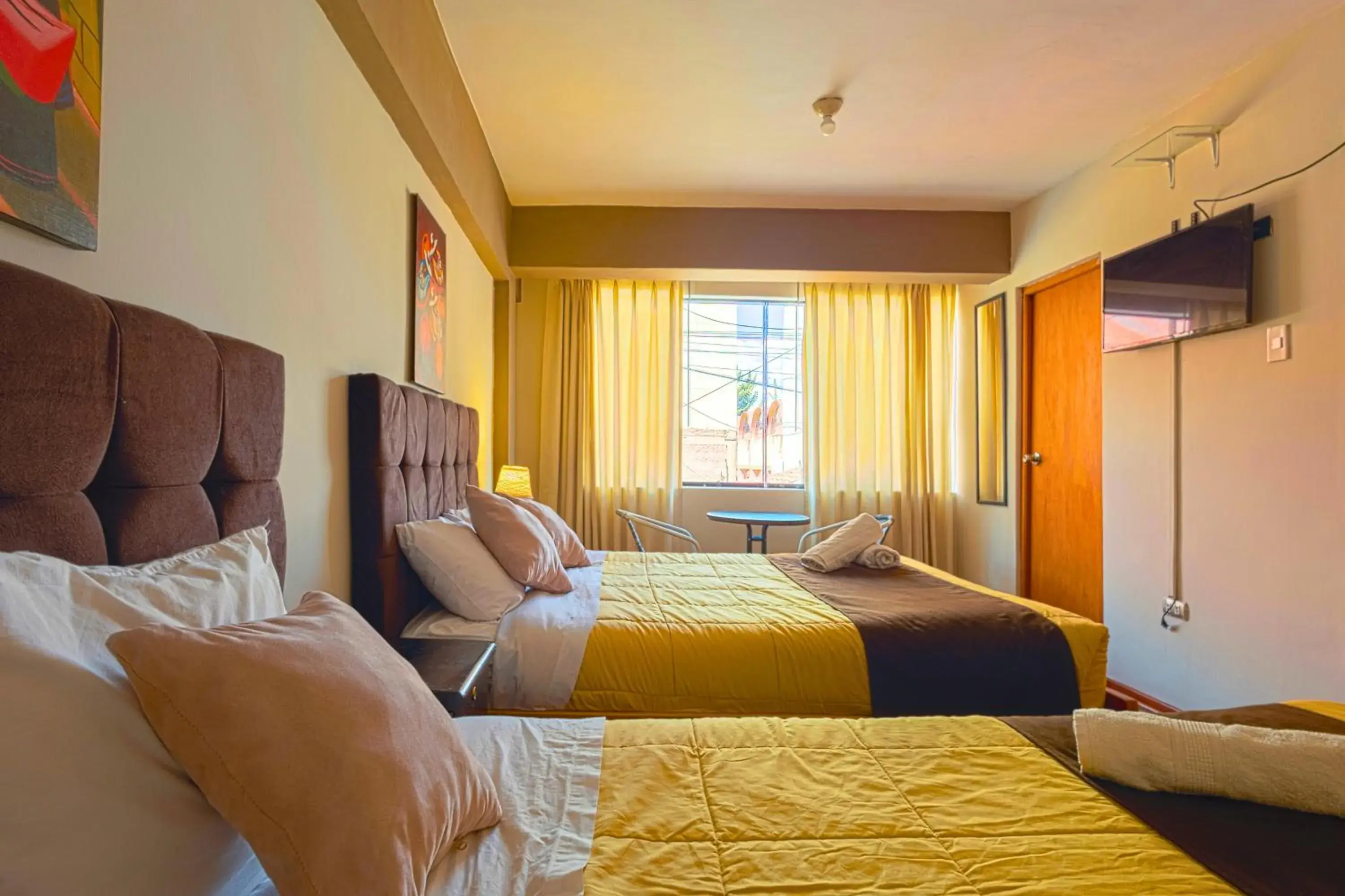 Twin Room with Private Bathroom in Hermoza House Twin Room with Private Bathroom in Hermoza House