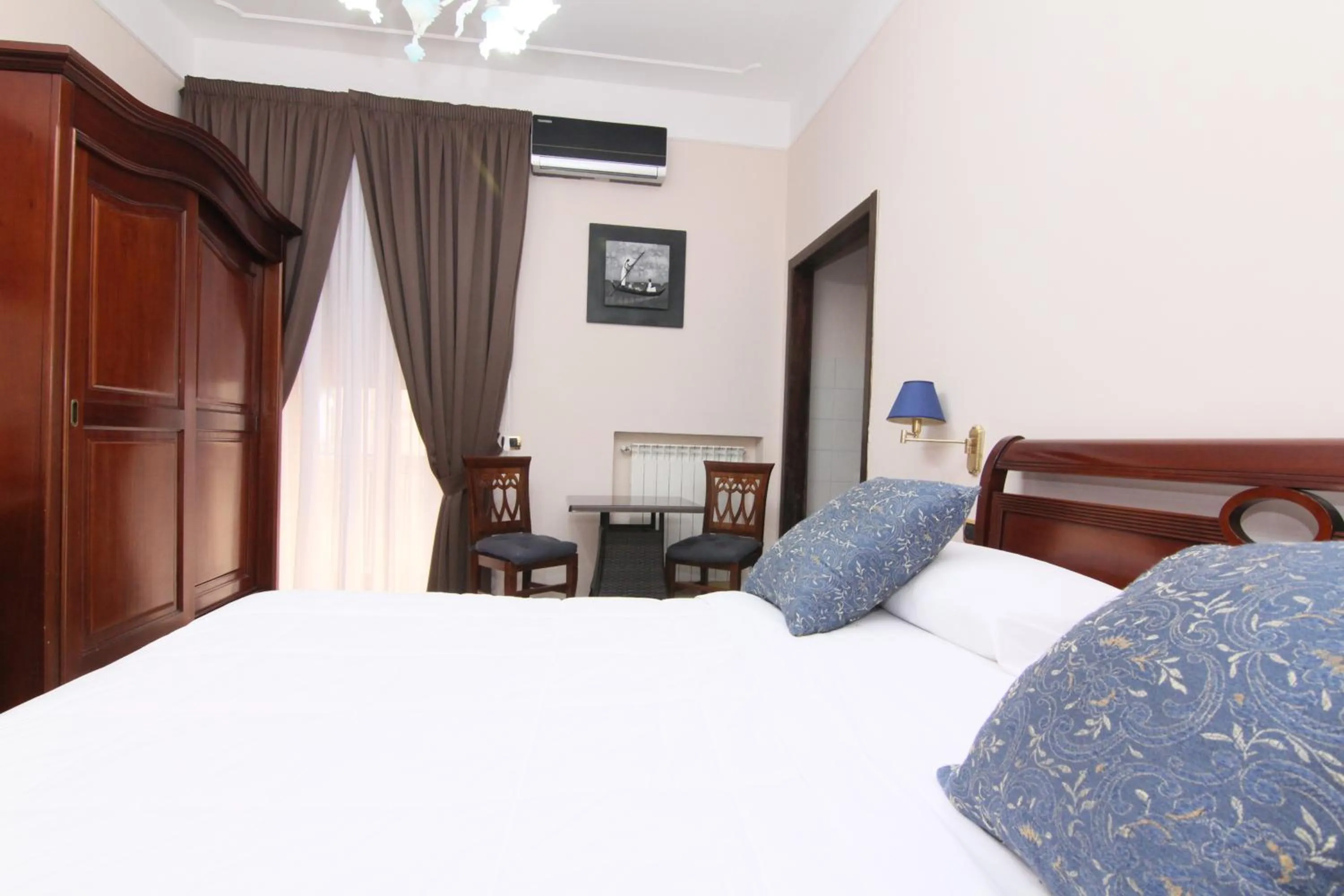 Bed in B&B Del Corso