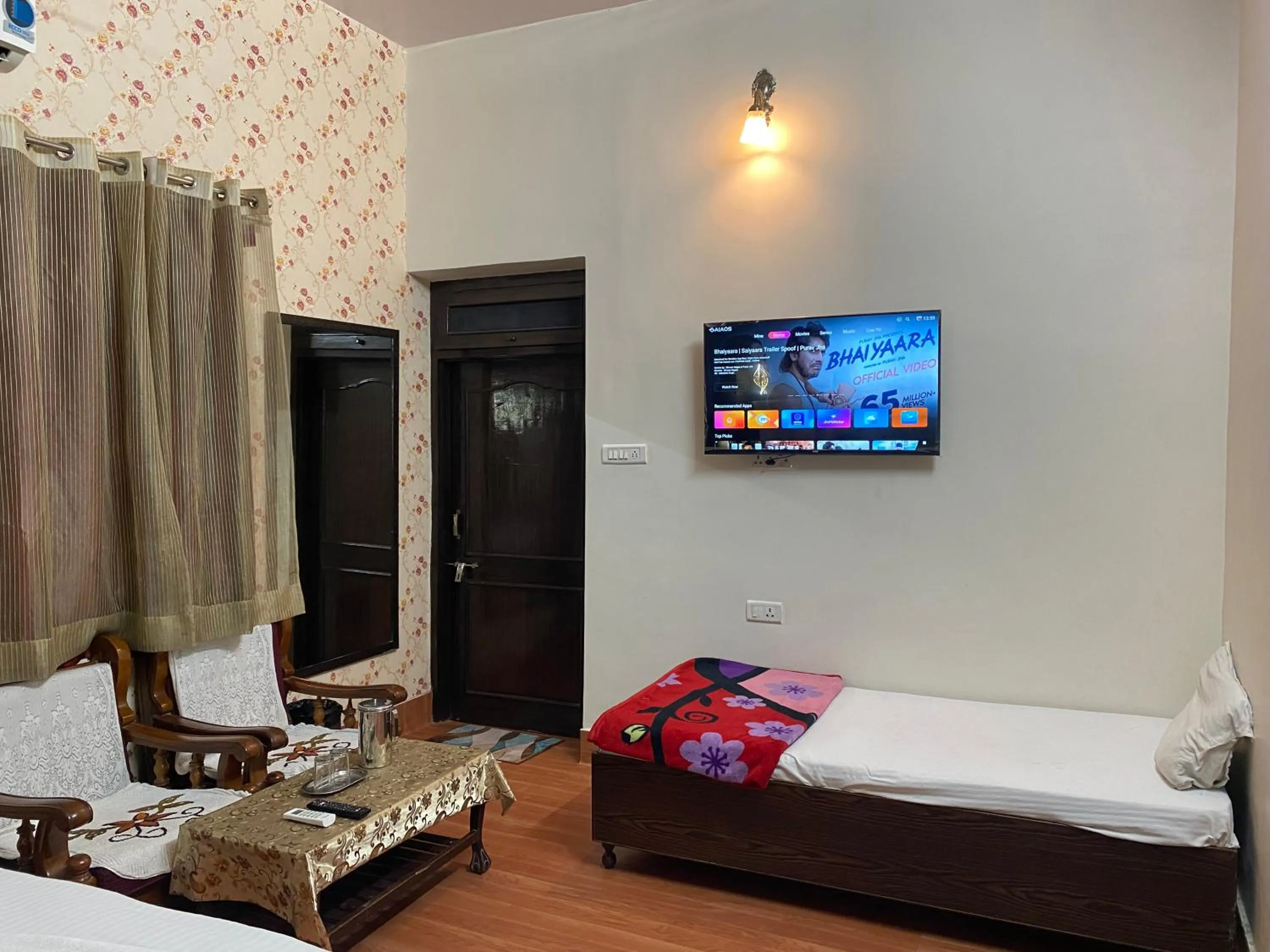 TV and multimedia, Bed in Hotel Vacation