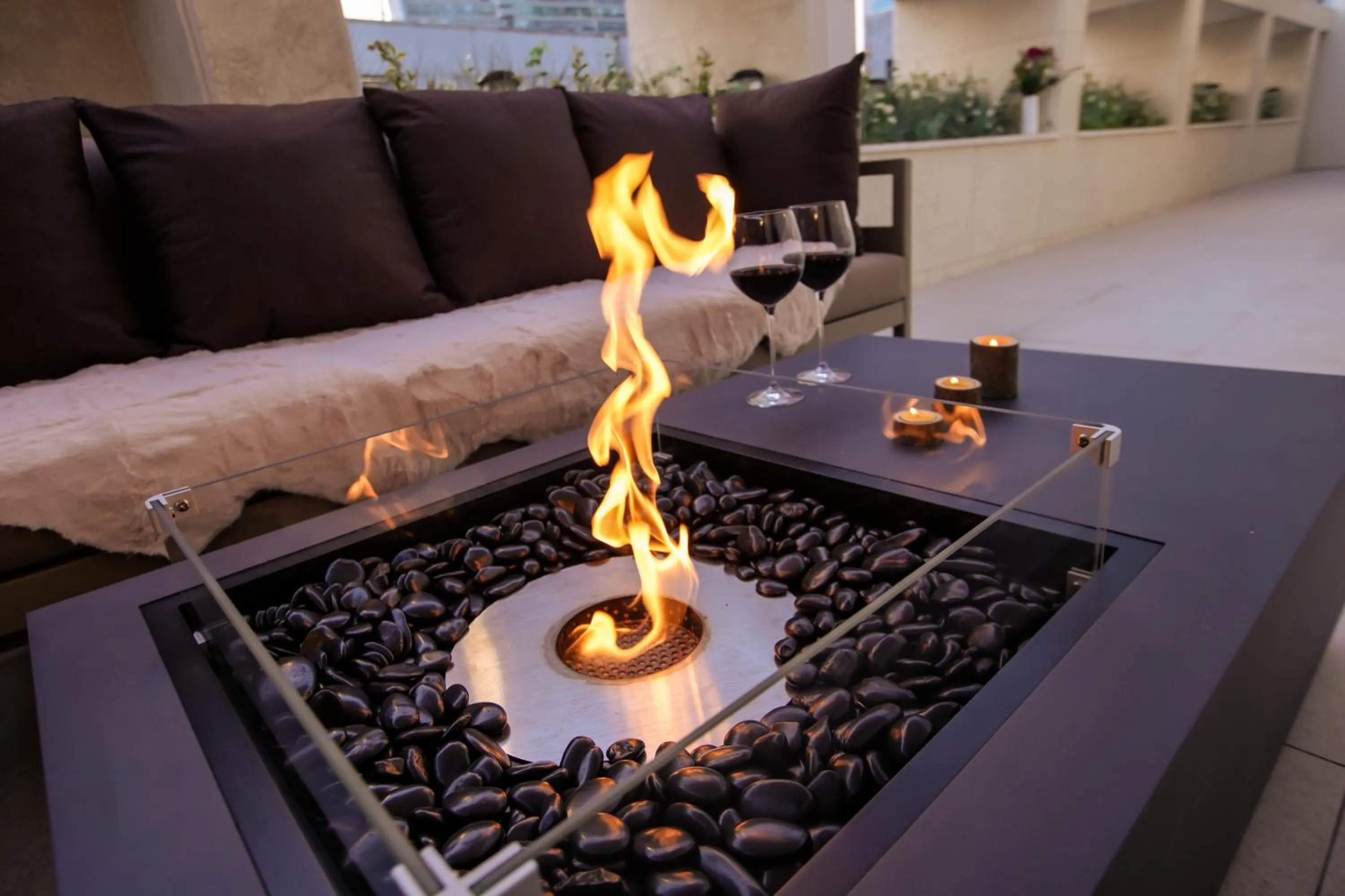 Evening entertainment in Busan H-AVENUE Hotel Seomyeon Station