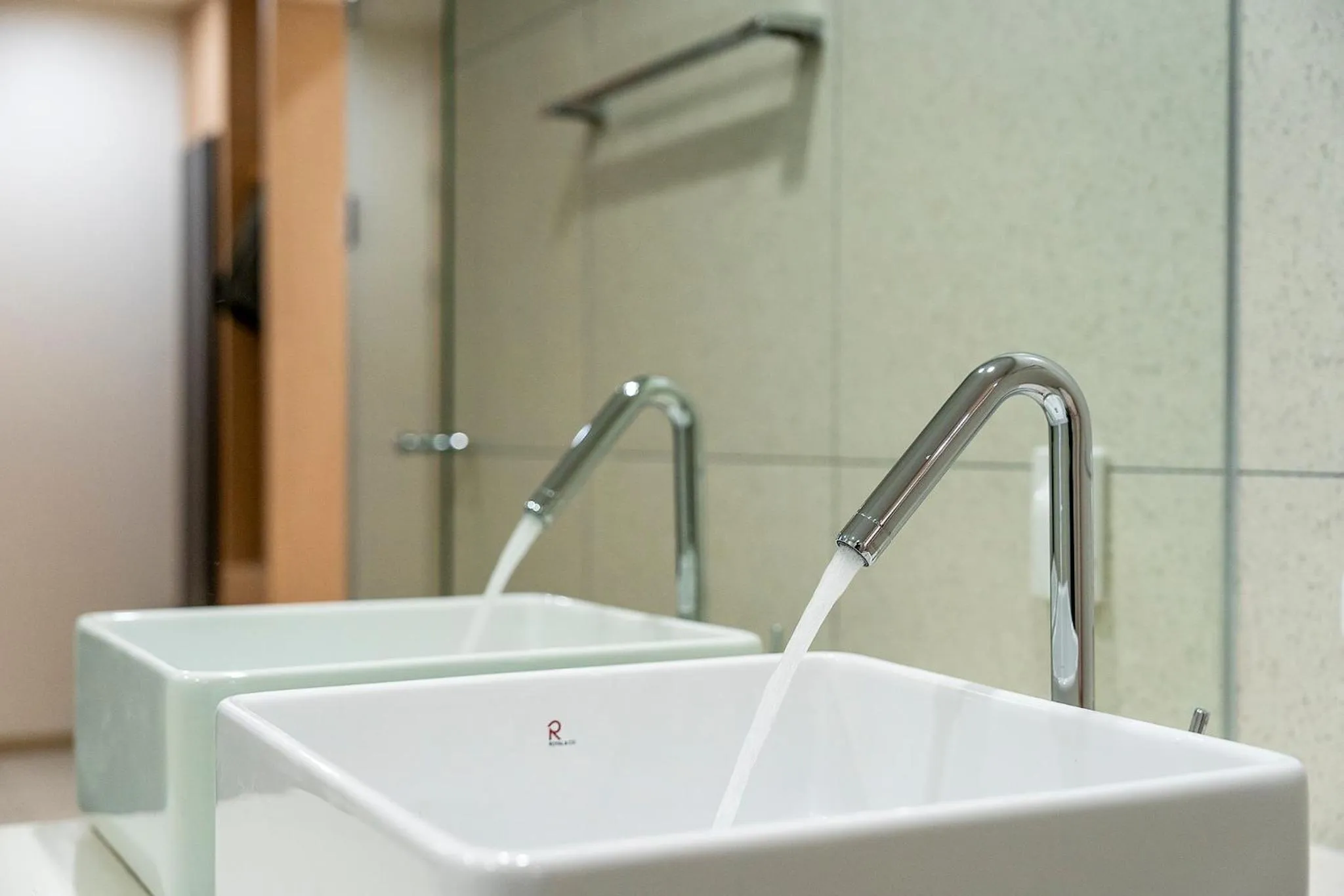 Bathroom in Busan H-AVENUE Hotel Seomyeon Station